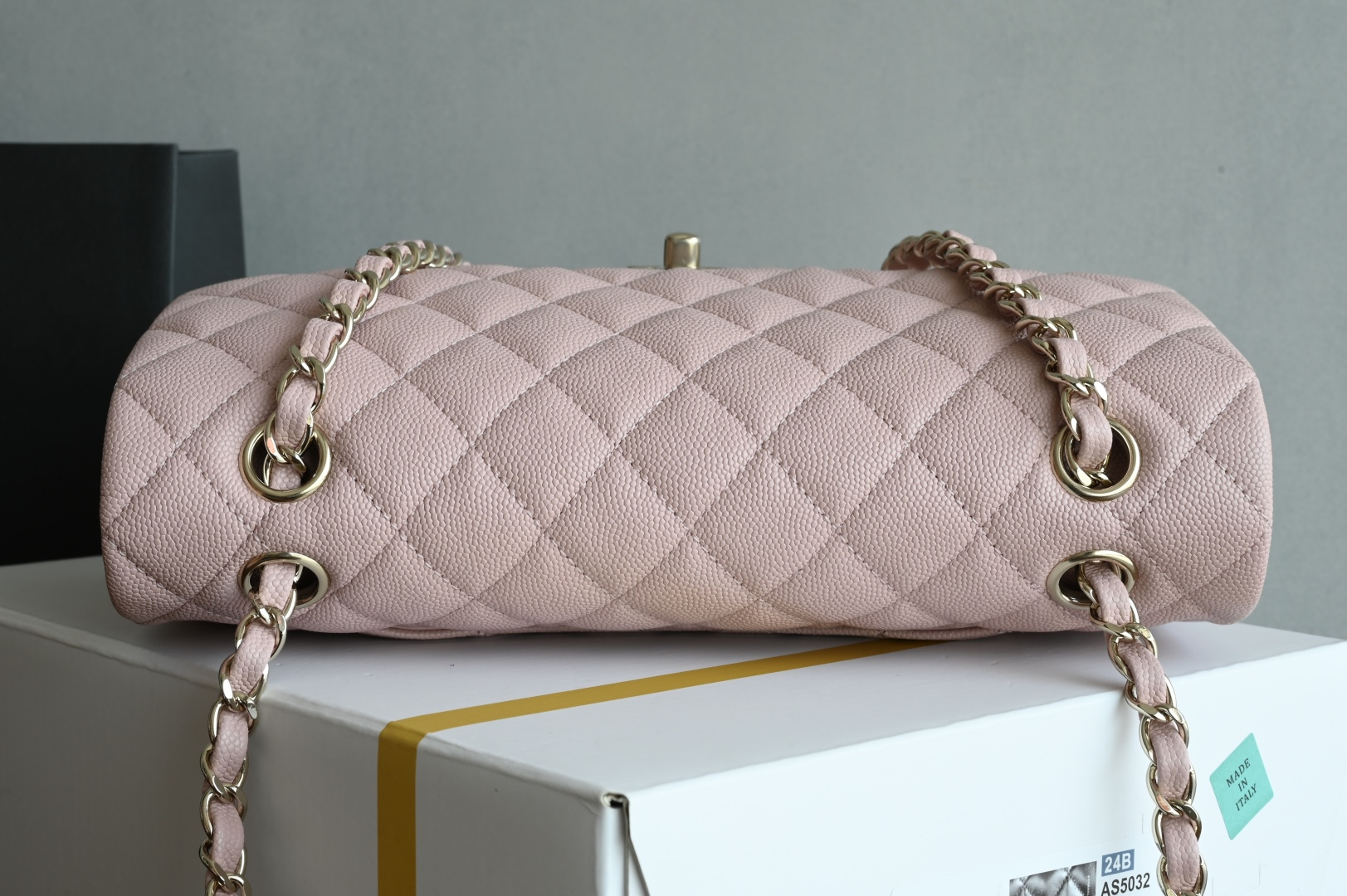 🌼白金版▪️正品级 包装如图𝐂𝐡𝐚𝐧𝐞𝐥 𝐂𝐅 升级版 中球粉全名Classic Fla0 尺寸： 15