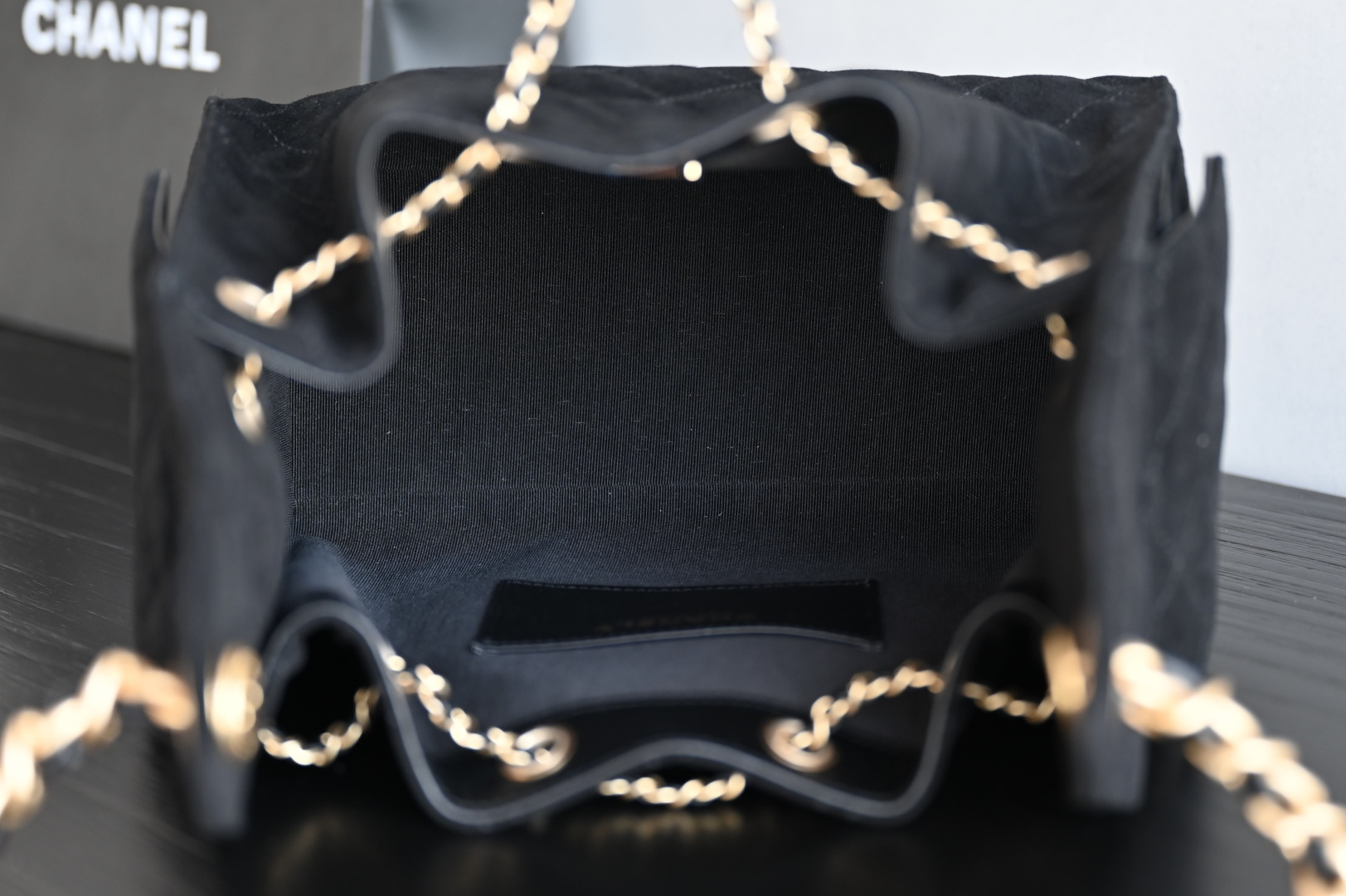 🌼白金版▪️正品级 包装如图全新到货🆕𝗖𝗵𝗮𝗻𝗲𝟭 𝟮𝟱𝗕𝗮𝗴嬉皮𝗁𝗈𝖻𝗈小号 黑色专柜售价𝟦𝟩𝟪𝟢𝟢𝗋