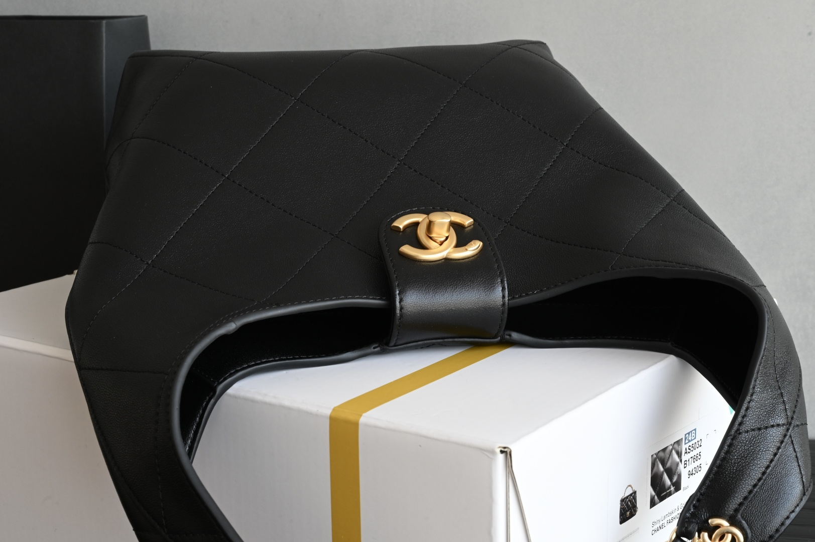 🌼白金版▪️正品级 包装如图全新到货🆕𝐂𝐡𝐚𝐧𝐞𝟏 𝟐𝟓𝐏 小号嬉皮包专柜售价𝟦𝟩𝟪𝟢𝟢𝗋𝗆𝖻购入开发〰