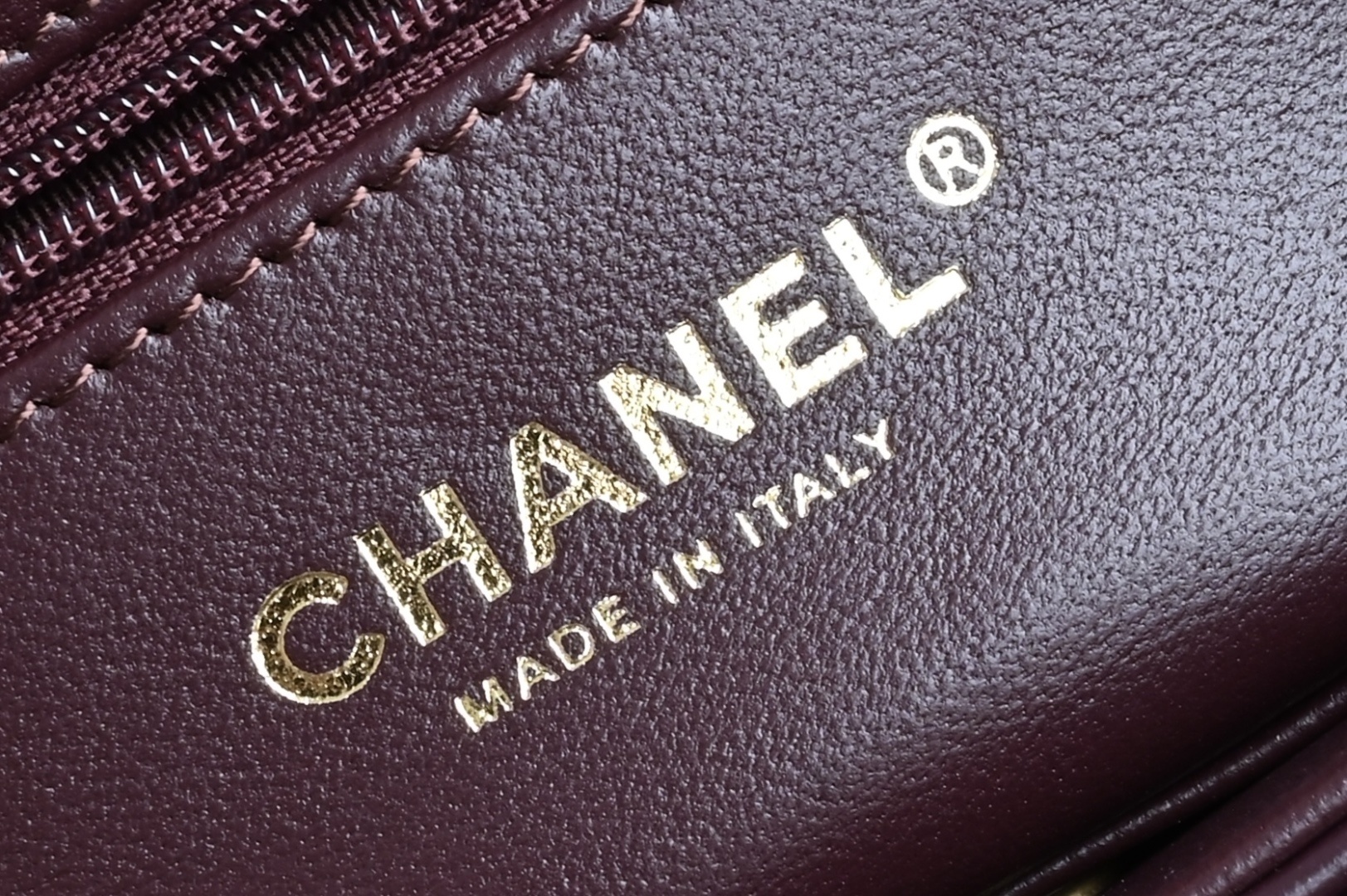 白金版▪️正品级 包装如图新品到货🆕𝗖𝗵𝗮𝗻𝗲𝟭 𝟐𝟒𝐀新色𝗞𝗲𝗹𝗹𝘆 手提链条包大号 酒红色专柜售价𝟥