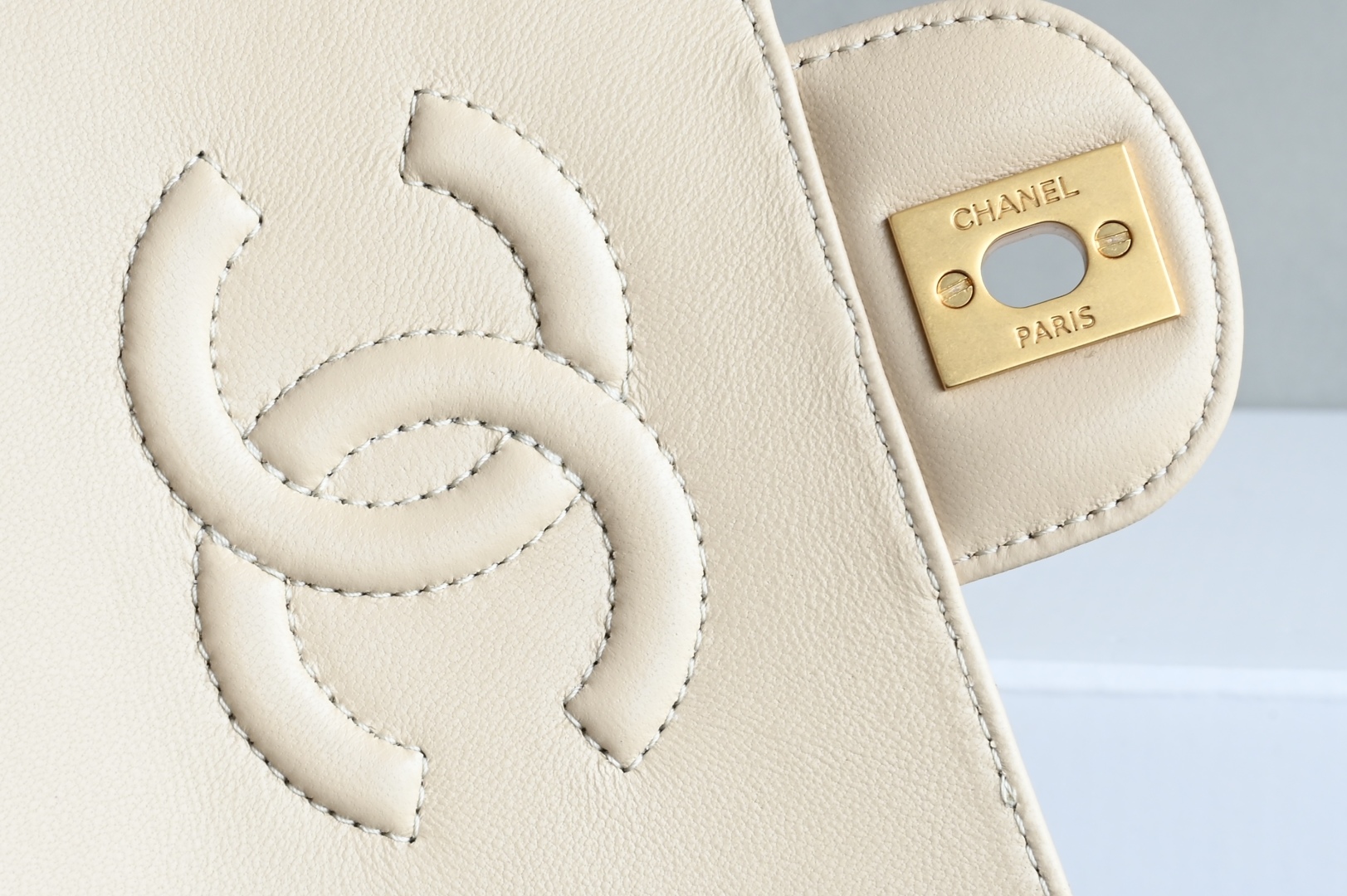 Chanel 125P Handle Kelly Bag - Small Size, Apricot Lambskin with Gold Hardware 7 cmp i1743056790544 4333 0 6