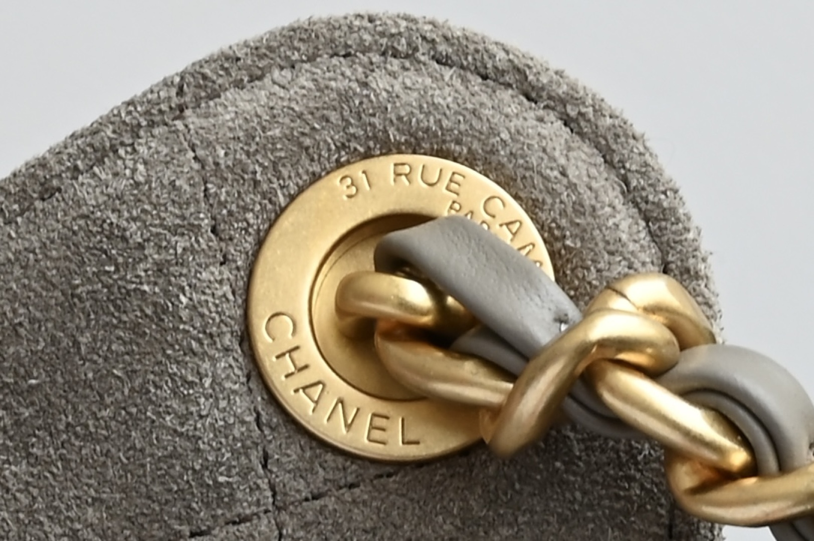 🌼白金版▪️正品级 包装如图全新到货🆕𝗖𝗵𝗮𝗻𝗲𝟭 𝟮𝟱𝗕𝗮𝗴嬉皮𝗁𝗈𝖻𝗈中号 大象灰专柜售价𝟧𝟣𝟣𝟢𝟢