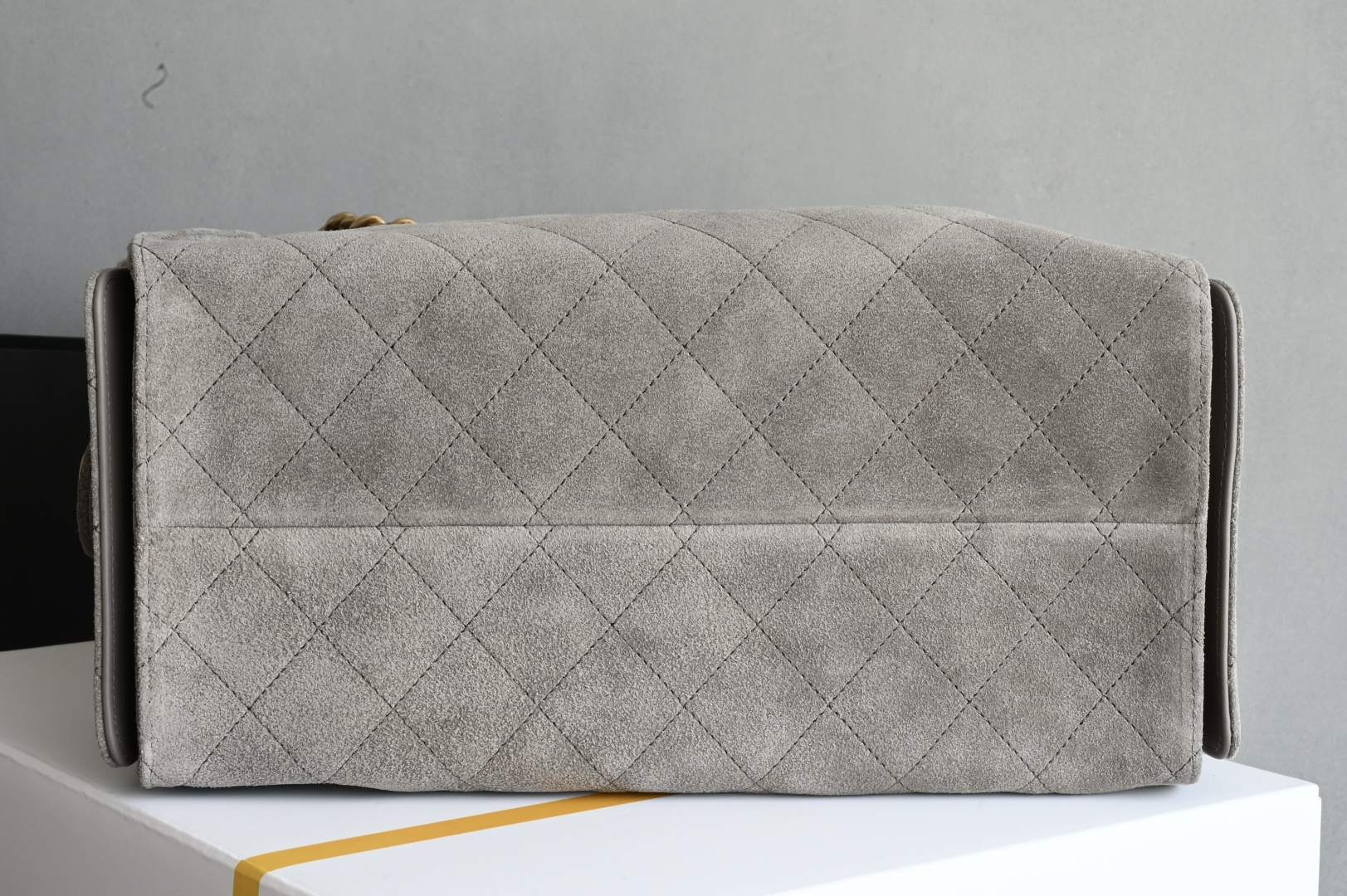 🌼白金版▪️正品级 包装如图全新到货🆕𝗖𝗵𝗮𝗻𝗲𝟭 𝟮𝟱𝗕𝗮𝗴嬉皮𝗁𝗈𝖻𝗈中号 大象灰专柜售价𝟧𝟣𝟣𝟢𝟢