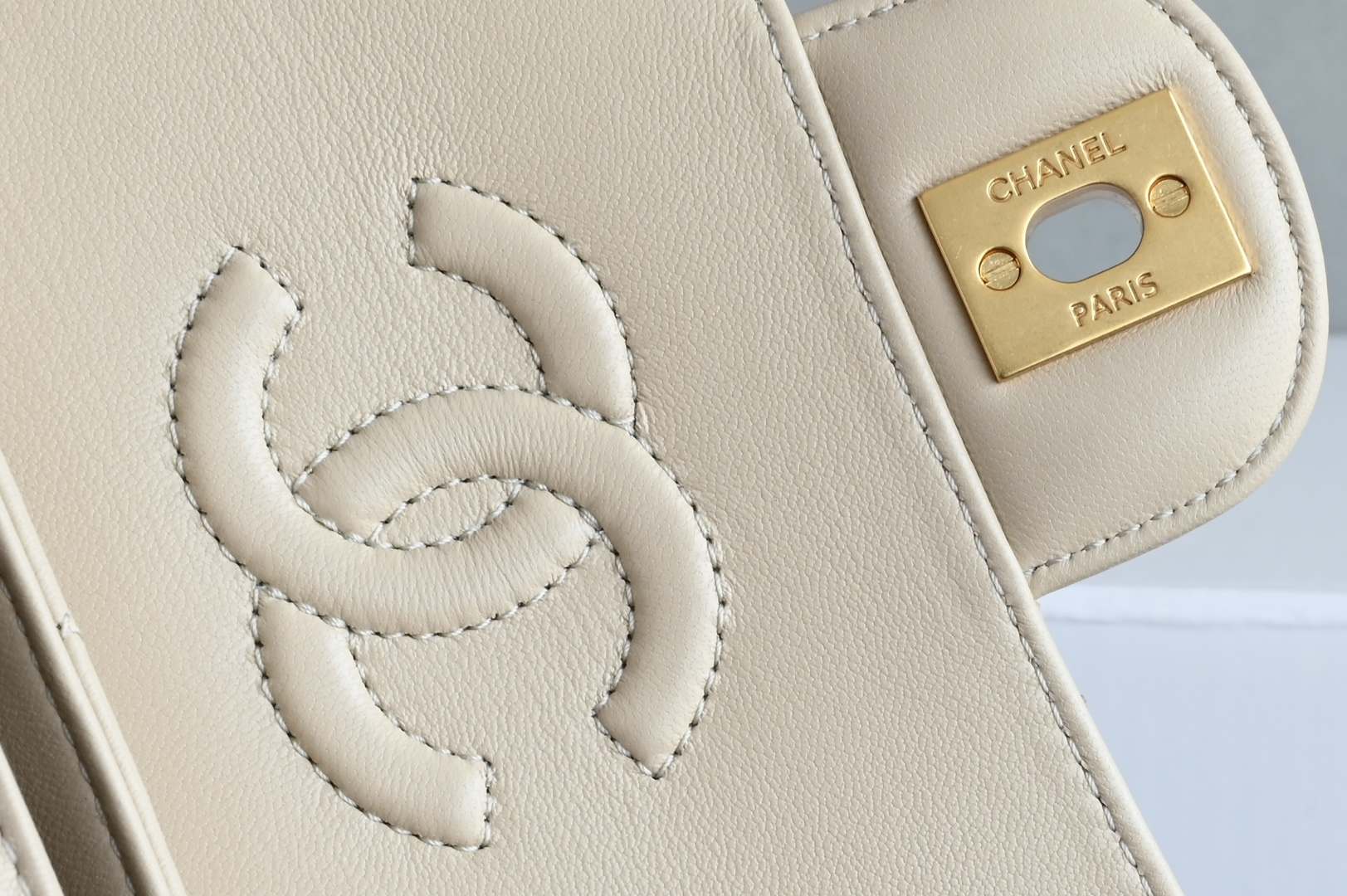 白金版▪️正品级 包装如图全新到货🆕𝐂𝐡𝐚𝐧𝐞𝟏 𝟐𝟓𝐏 手柄Kelly 横版小号专柜售价𝟦𝟨𝟫𝟢𝟢𝗋𝗆