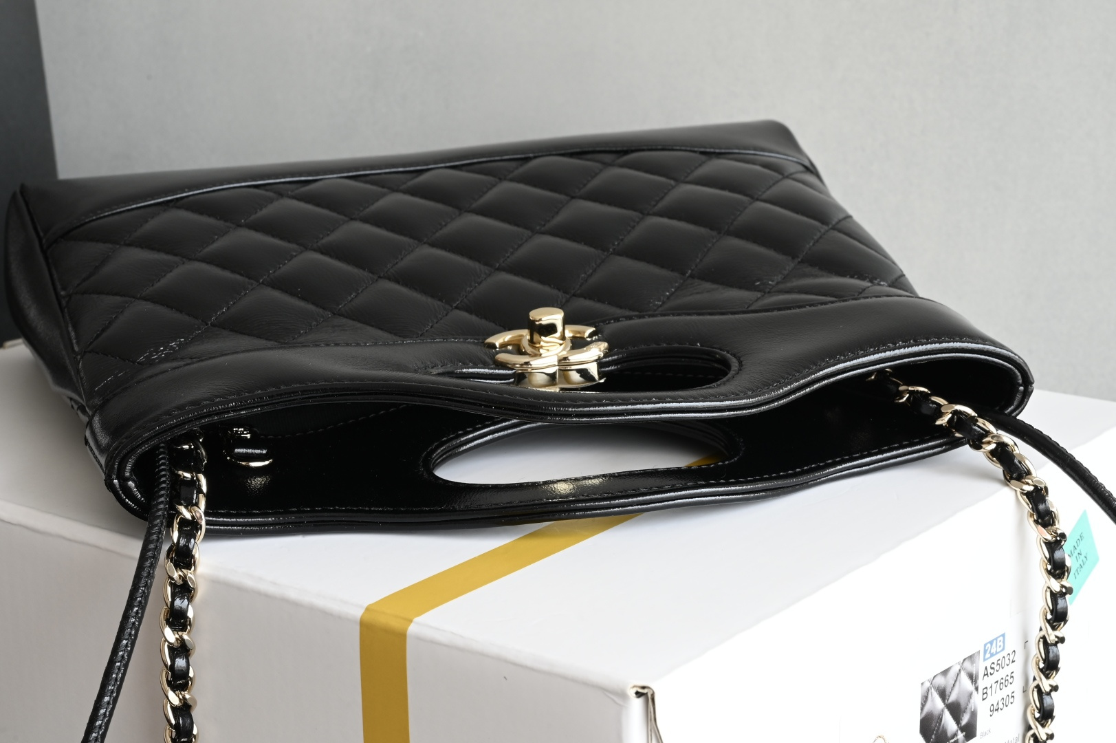 白金版▪️正品级 包装如图全新到货‼️𝗖𝗵𝗮𝗻𝗲𝟭 𝟮𝟓𝐏 全新版本迷你𝟥𝟣𝖡𝖺𝗀购物袋 链条可拆卸 黑