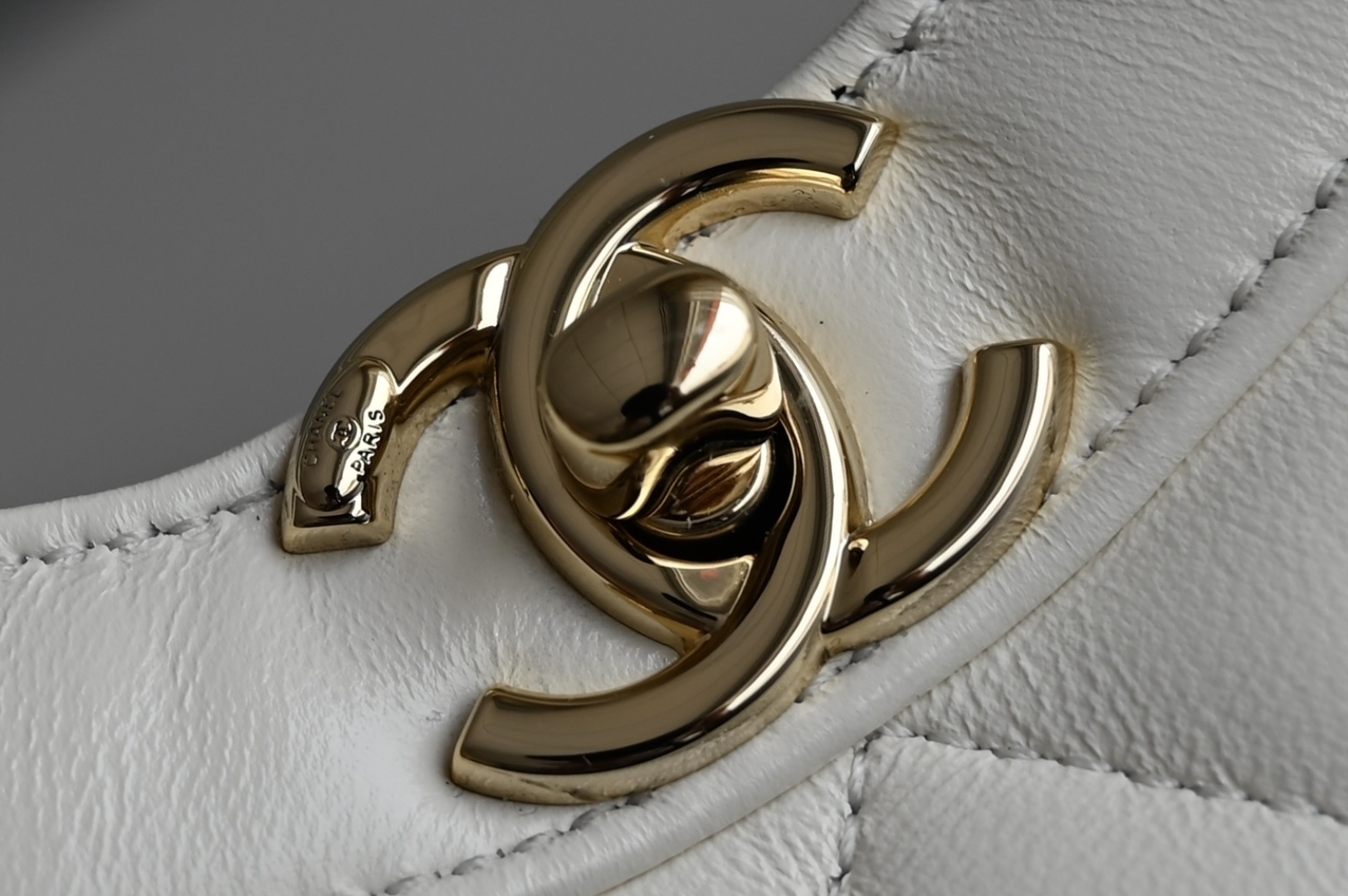 白金版▪️正品级 包装如图全新到货‼️𝗖𝗵𝗮𝗻𝗲𝟭 𝟮𝟓𝐏 全新版本迷你𝟥𝟣𝖡𝖺𝗀购物袋 链条可拆卸 白