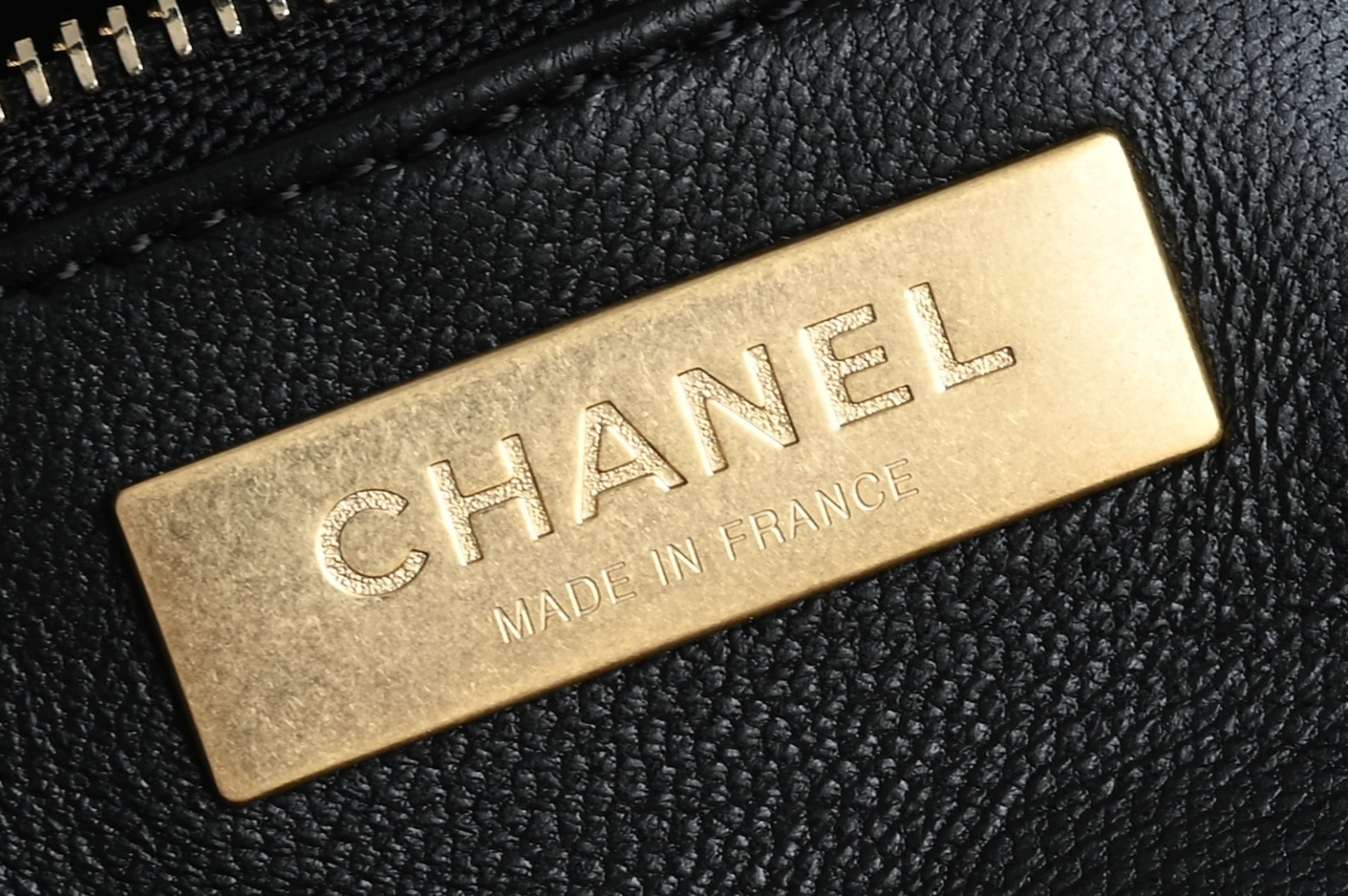 白金版▪️正品级 包装如图全新到货‼️𝗖𝗵𝗮𝗻𝗲𝟭 𝟮𝟓𝐏 全新版本𝟥𝟣𝖡𝖺𝗀 𝖬𝗂𝗇𝗂麂皮黑色 链条可