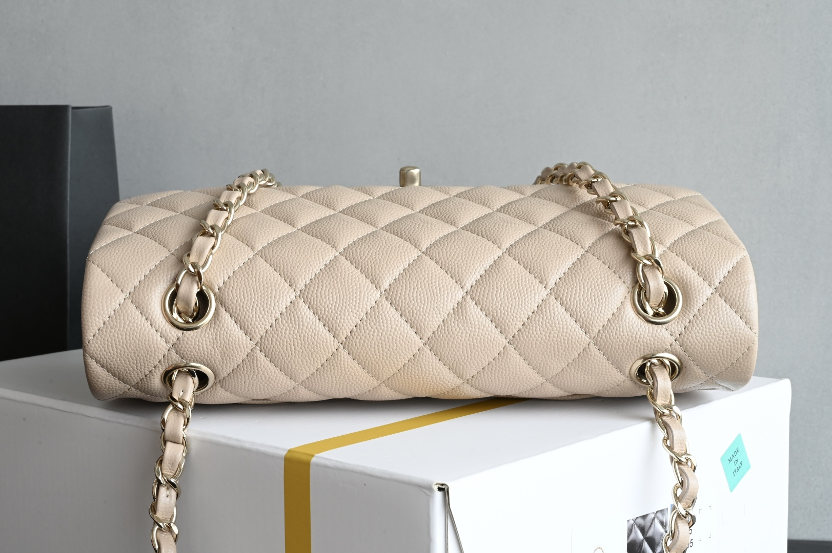 🌼白金版▪️正品级 包装如图𝐂𝐡𝐚𝐧𝐞𝐥 𝐂𝐅 升级版 奶茶全名Classic Fla0 尺寸： 15.