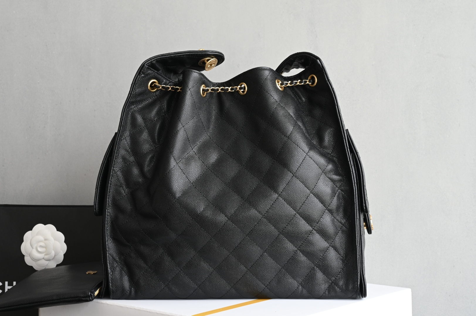 白金版▪️正品级 包装如图全新到货🆕𝗖𝗵𝗮𝗻𝗲𝟭 𝟮𝟱𝗰早春嬉皮购物包大号 黑色♥专柜售价𝟧𝟣𝟣𝟢𝟢𝗋𝗆