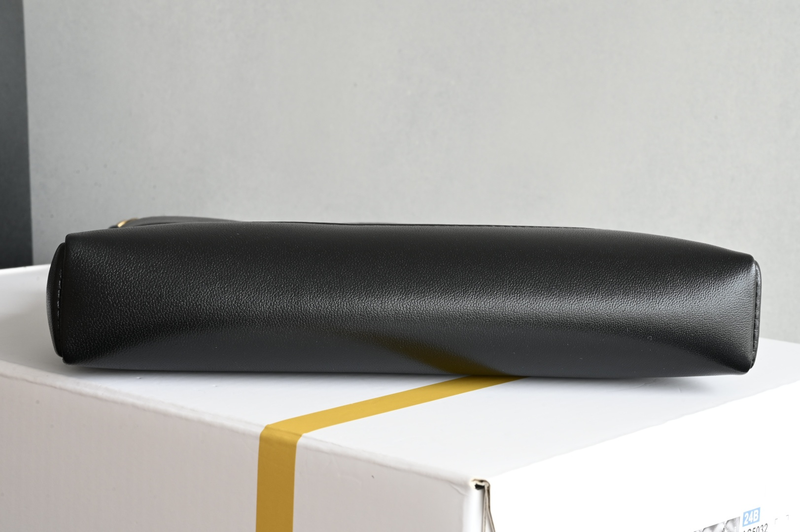 白金版▪️正品级 包装如图全新到货🆕𝗖𝗵𝗮𝗻𝗲𝟭 𝟮𝟱𝗣春夏𝖭𝖺𝗇𝗈𝟥𝟣𝖡𝖺𝗀麂皮黑色♥专柜售价𝟤𝟨𝟥𝟢