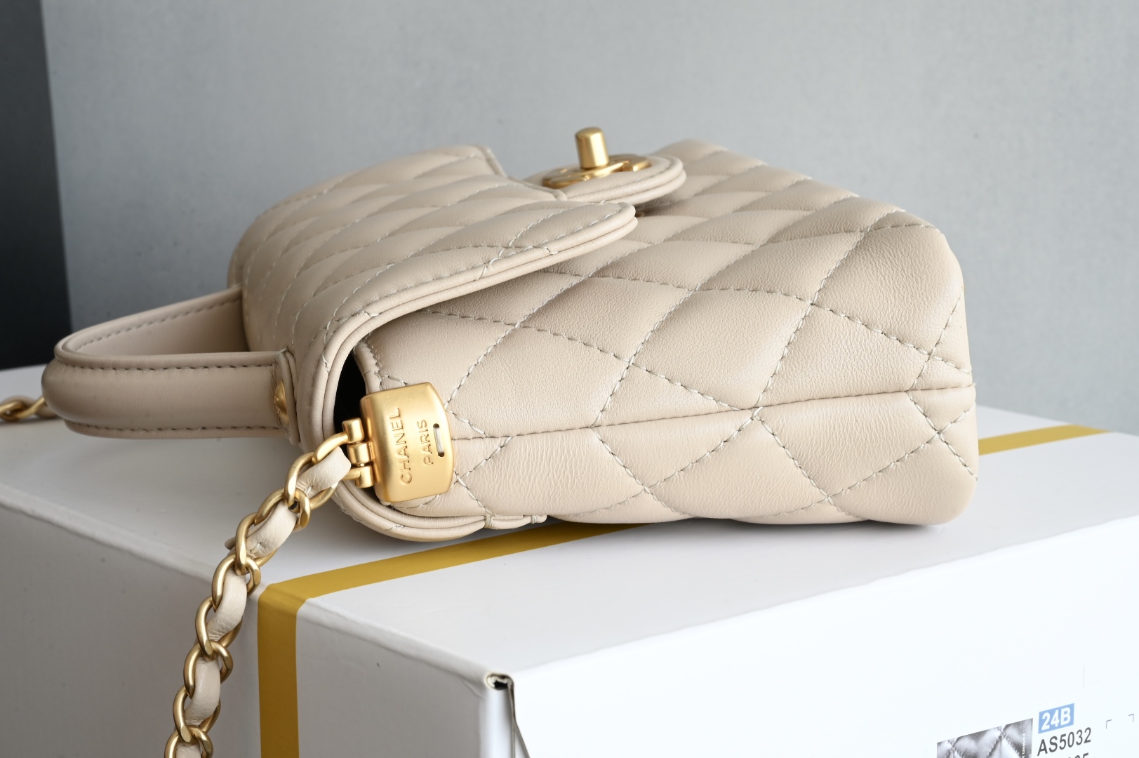 Chanel 125P Handle Kelly Bag - Small Size, Apricot Lambskin with Gold Hardware 4 cmp i1744610219061 5471 0 3