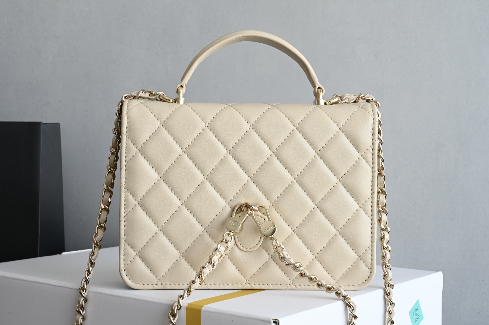 Chanel 125P Quilted Chain Backpack - Mini Convertible Shoulder Bag 2 cmp i1744611248181 7650 0 1