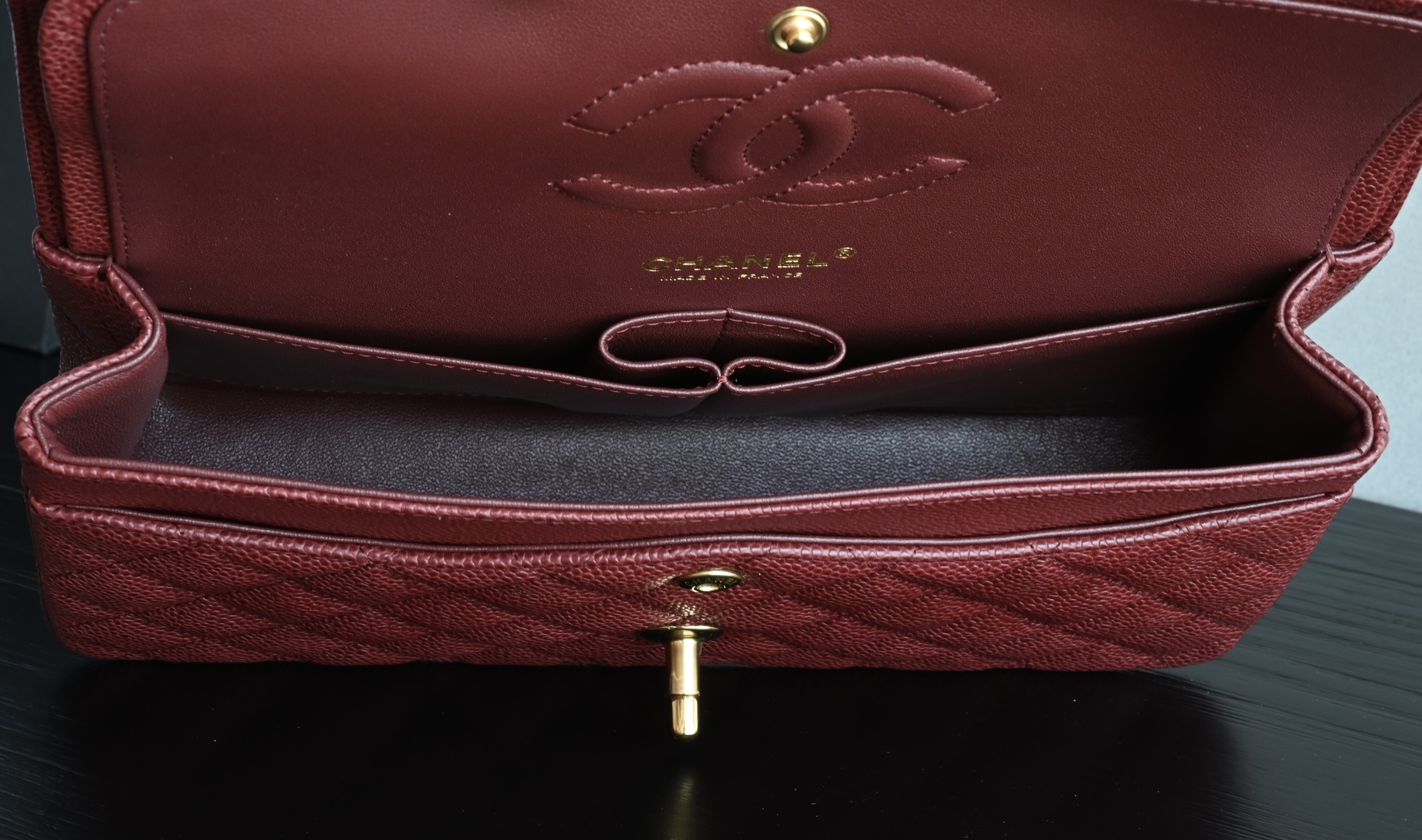 白金版▪️正品级 包装如图全新发售‼️𝟐𝟎𝟐𝟓最新版𝙲𝙵系列专柜售价𝟞𝟚𝟡𝟝𝟘𝕣𝕞𝕓购入开发➠𝙲𝚕𝚊𝚜𝚜