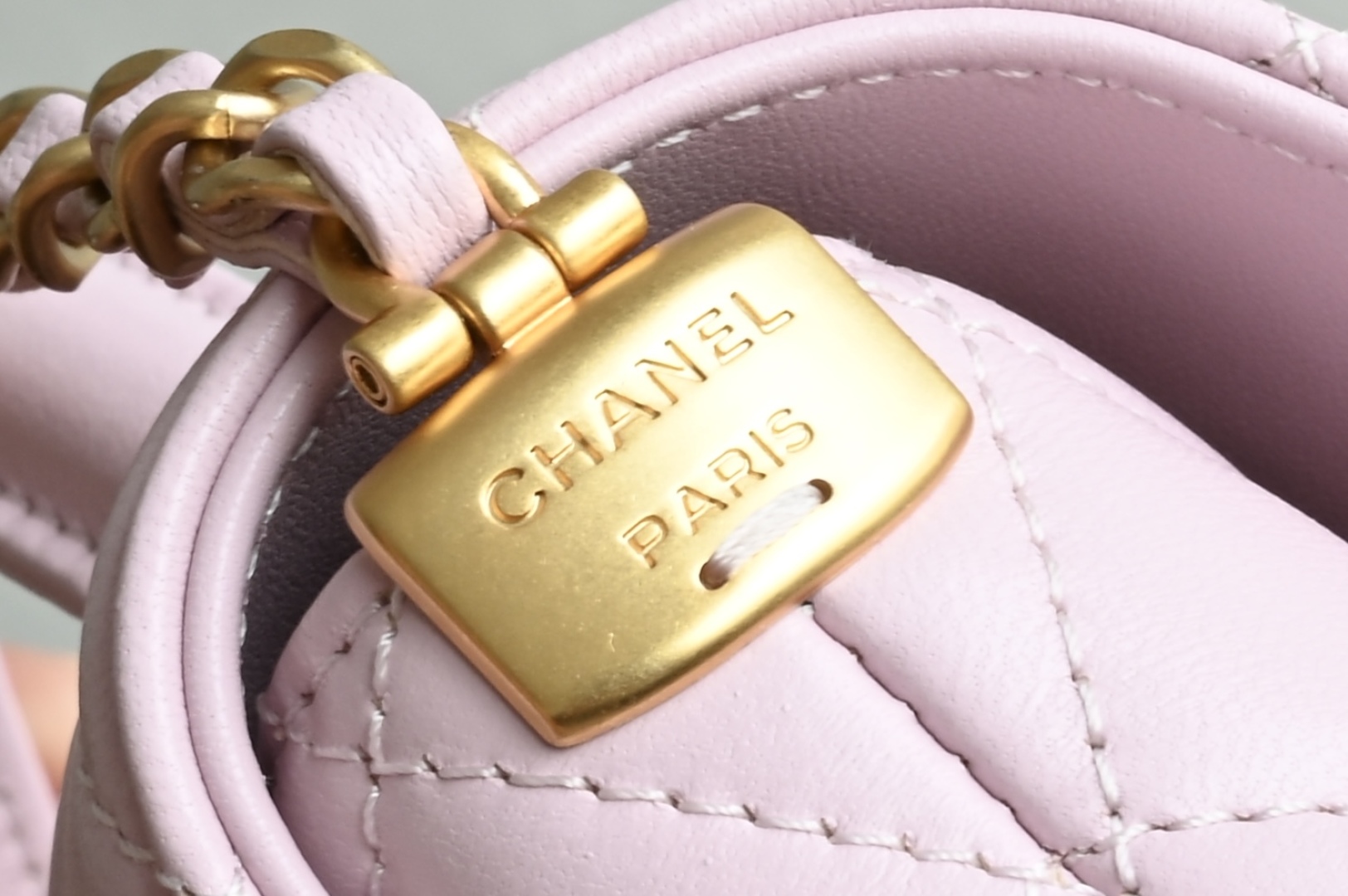 白金版▪️正品级 包装如图全新到货🆕𝐂𝐡𝐚𝐧𝐞𝟏 𝟐𝟓𝐏 手柄Kelly 横版小号专柜售价𝟦𝟨𝟫𝟢𝟢𝗋𝗆