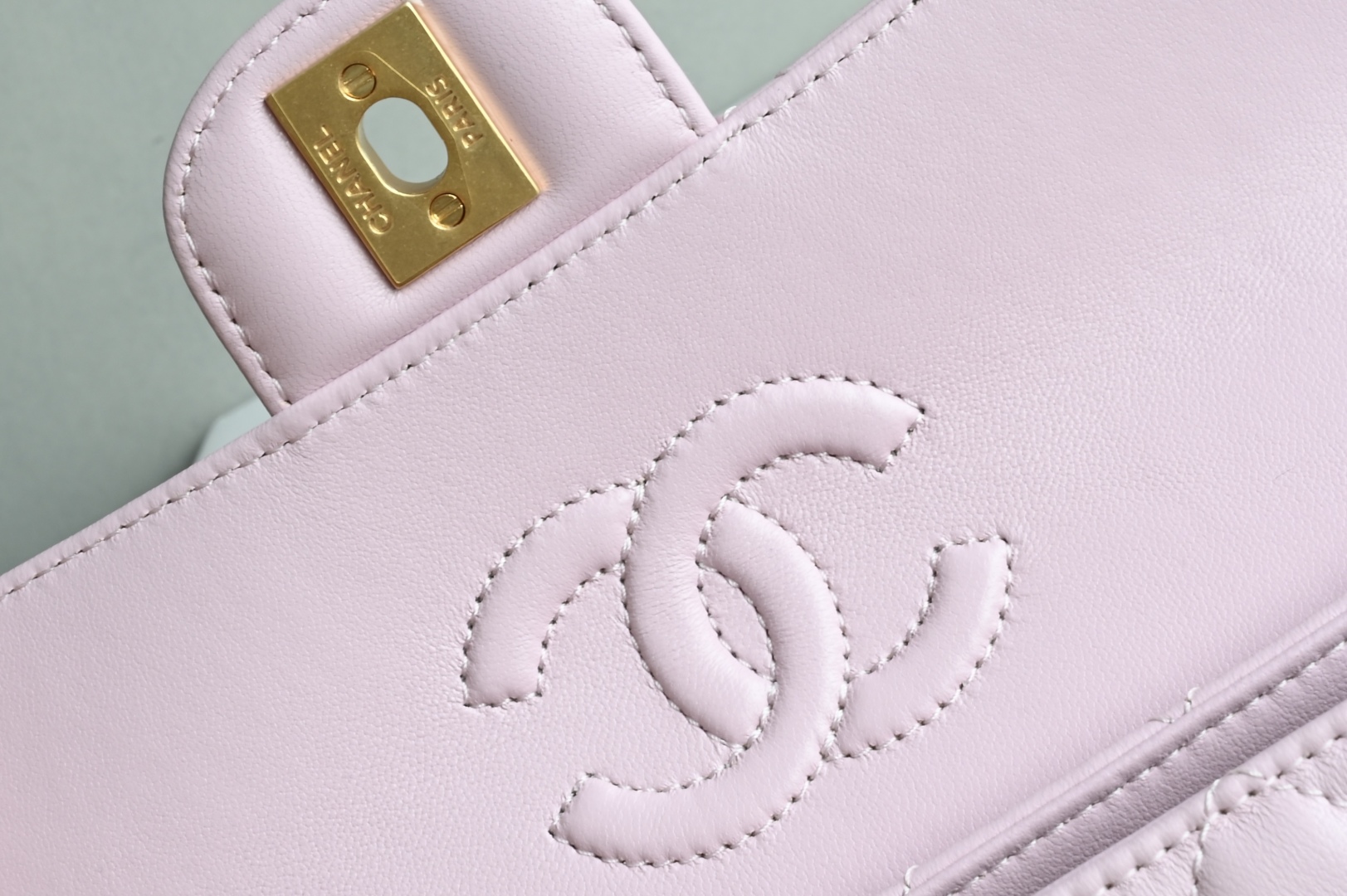 白金版▪️正品级 包装如图全新到货🆕𝐂𝐡𝐚𝐧𝐞𝟏 𝟐𝟓𝐏 手柄Kelly 横版小号专柜售价𝟦𝟨𝟫𝟢𝟢𝗋𝗆