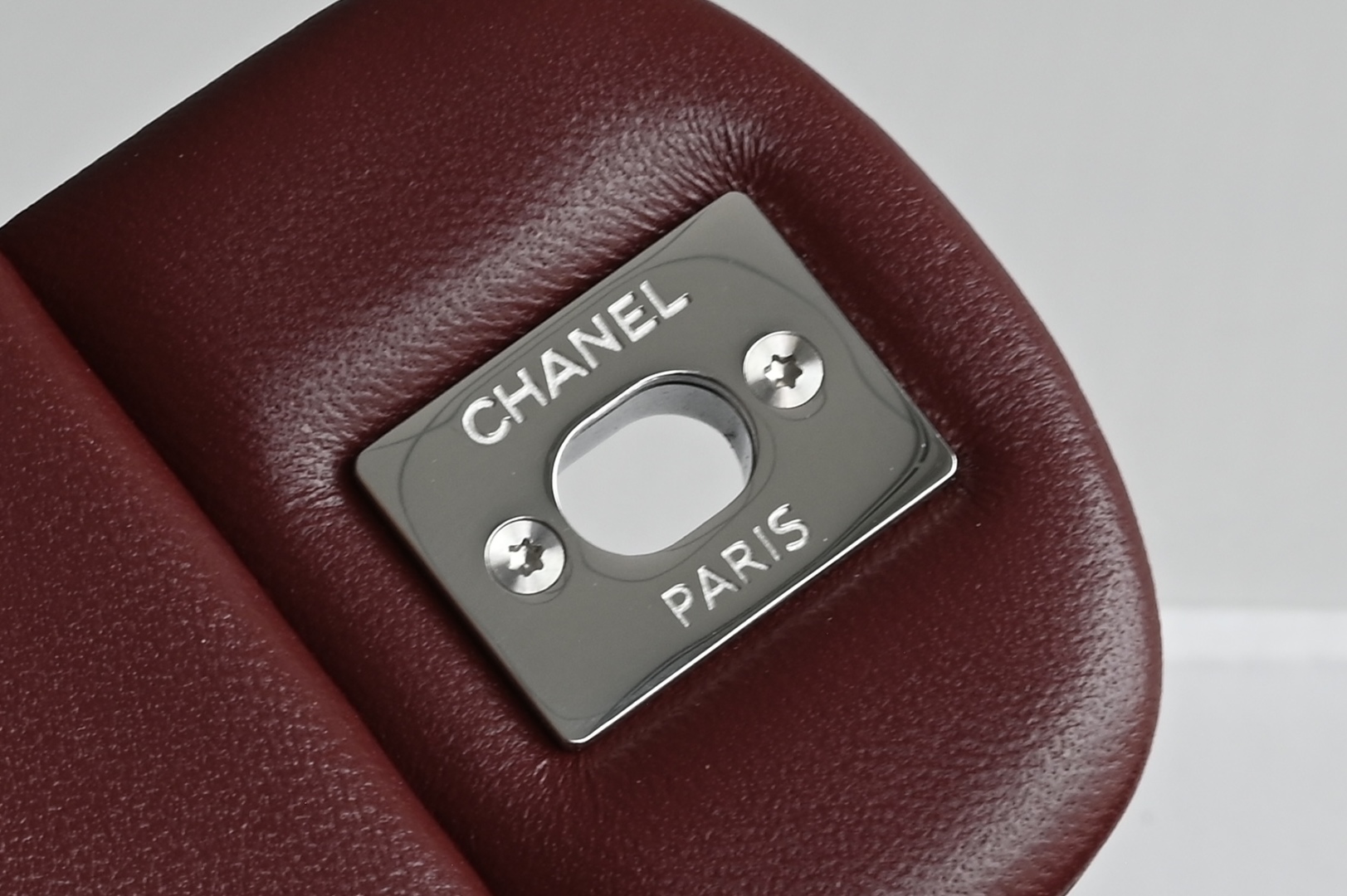 白金版▪️正品级 包装如图全新发售‼️全新版𝙲𝙵系列专柜售价𝟾𝟺𝟸𝟻𝟶购入开发➠𝙲𝚕𝚊𝚜𝚜𝚒𝚌 𝙵𝚕𝚊𝚙