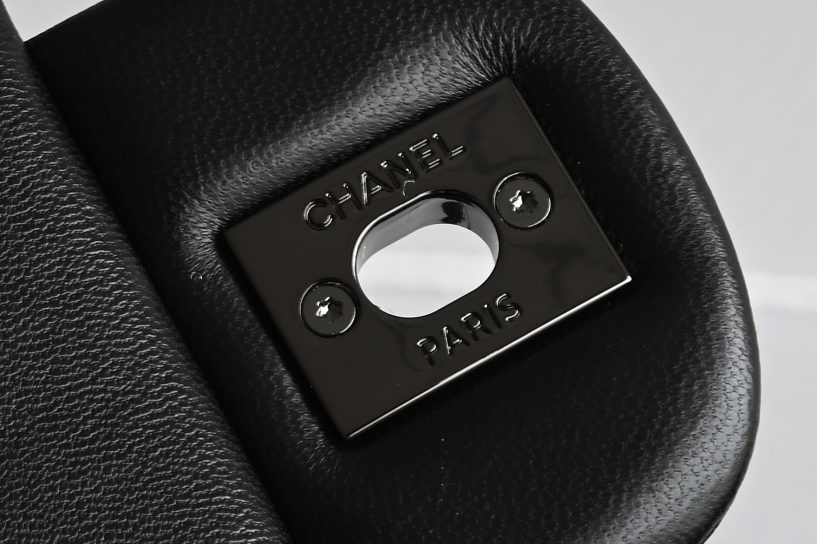 白金版▪️正品级 包装如图全新发售‼️最新版𝙲𝙵系列专柜售价𝟛𝟙𝟛𝟘𝟘𝕞𝕓购入开发➠𝙲𝚕𝚊𝚜𝚜𝚒𝚌 𝙵𝚕