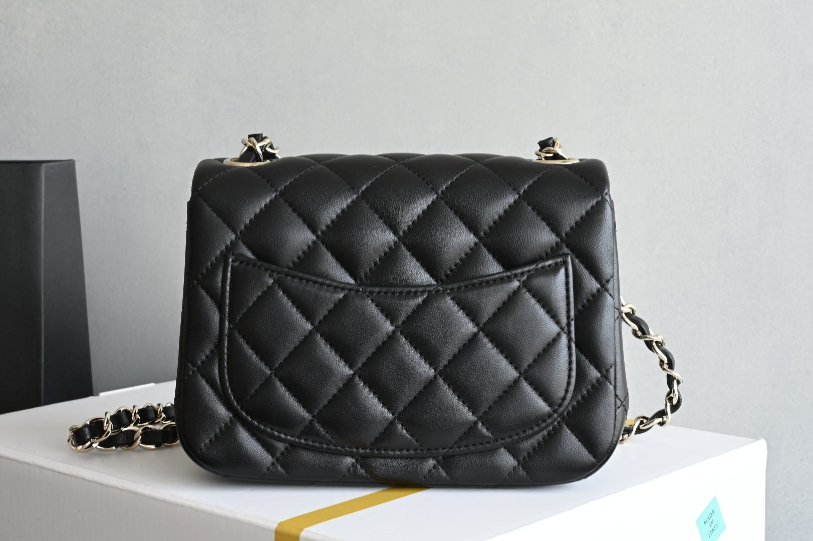 白金版▪️正品级 包装如图全新发售‼️升级版𝙲𝙵系列专柜售价𝟚𝟡𝟟𝟘𝟘𝕞𝕓购入开发➠𝙲𝚕𝚊𝚜𝚜𝚒𝚌 𝙵𝚕