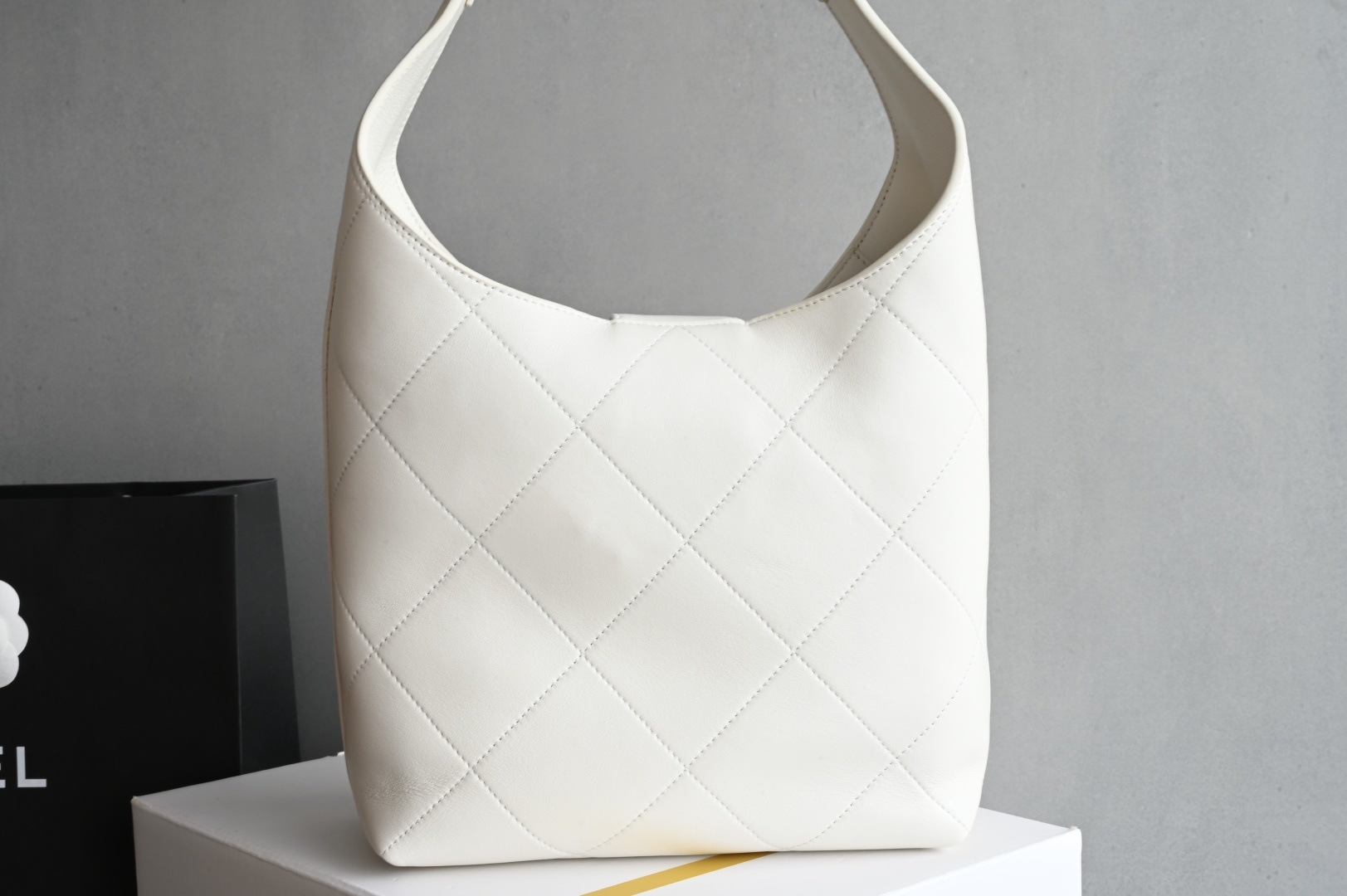 白金版▪️正品级 包装如图全新到货🆕𝐂𝐡𝐚𝐧𝐞𝟏 𝟐𝟓𝐏 小号嬉皮包专柜售价𝟦𝟩𝟪𝟢𝟢𝗋𝗆𝖻购入开发〰️