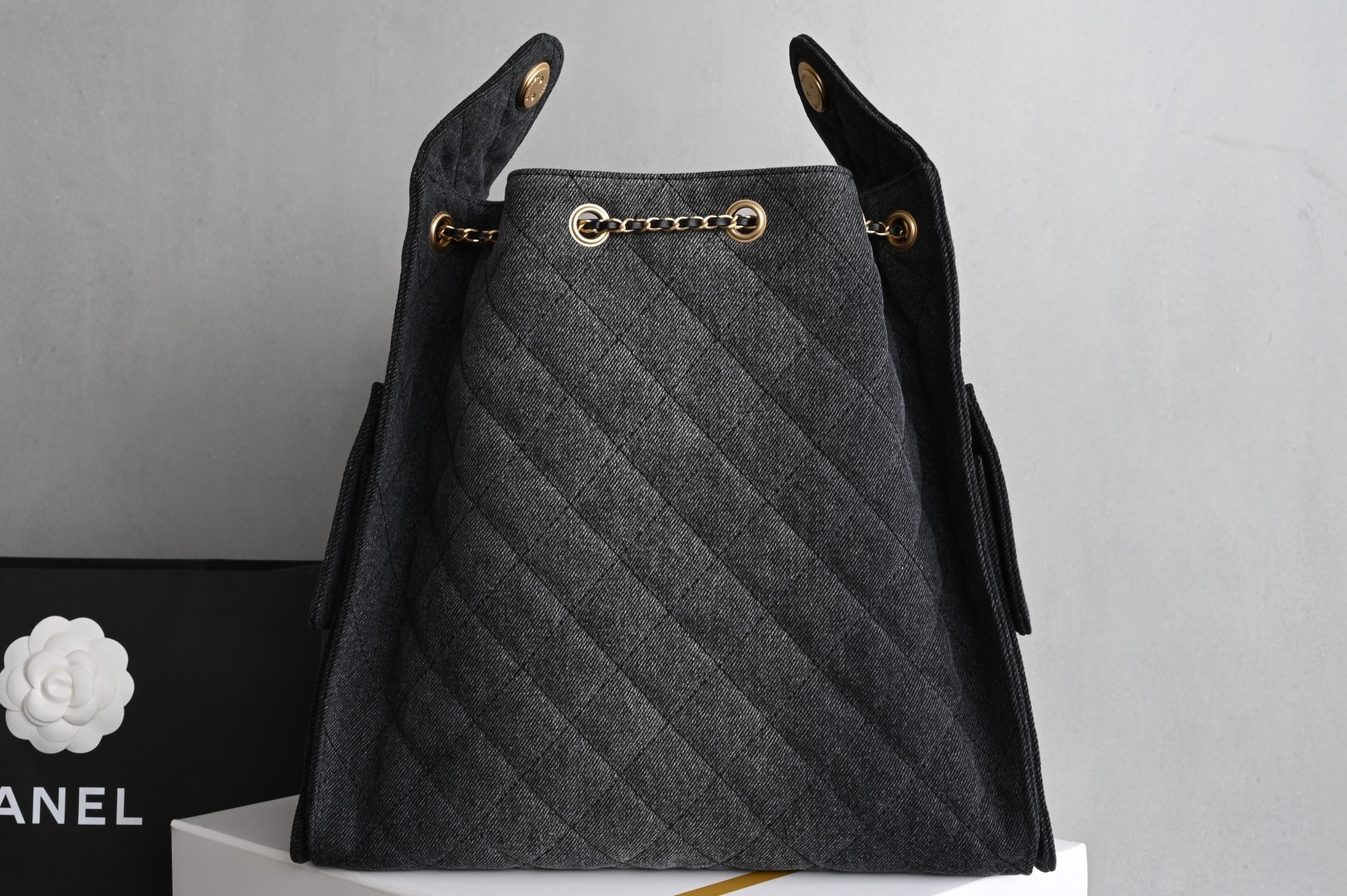 白金版▪️正品级 包装如图全新到货🆕𝗖𝗵𝗮𝗻𝗲𝟭 𝟮𝟱𝗕𝗮𝗴𝟐𝟓𝐒嬉皮𝗁𝗈𝖻𝗈 中号 黑牛仔专柜售价𝟦𝟨