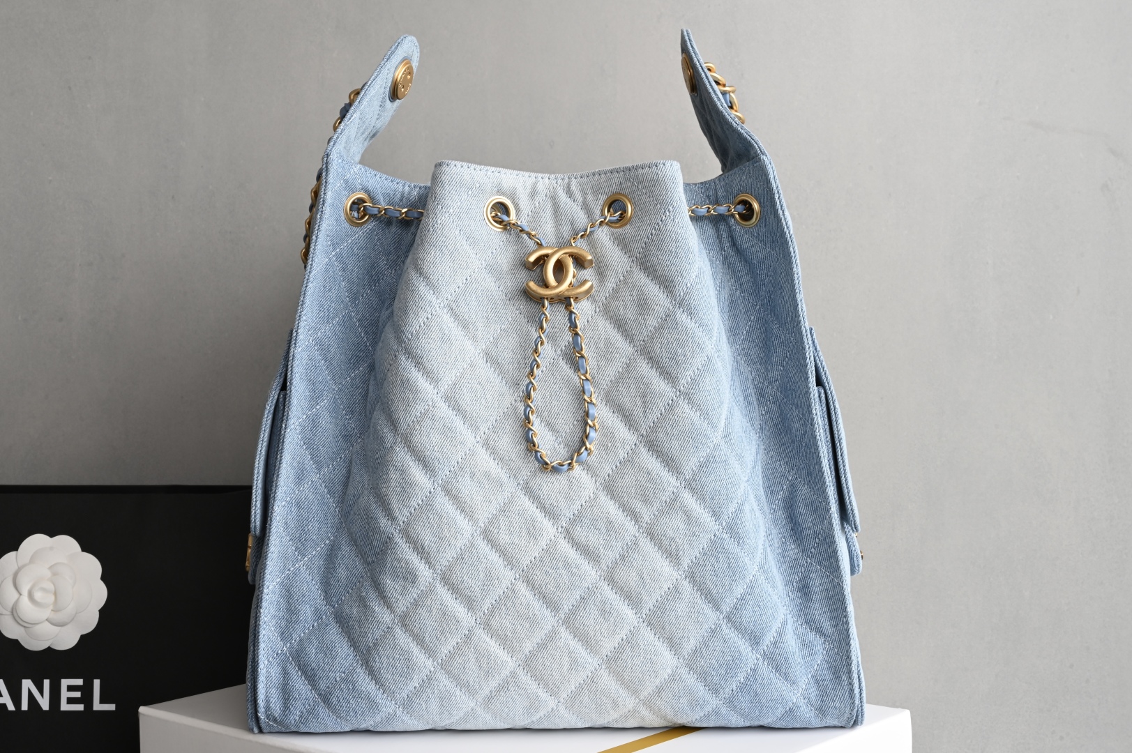 白金版▪️正品级 包装如图全新到货🆕𝗖𝗵𝗮𝗻𝗲𝟭 𝟮𝟱𝗕𝗮𝗴𝟐𝟓𝐒嬉皮𝗁𝗈𝖻𝗈 中号 蓝牛仔专柜售价𝟦𝟨