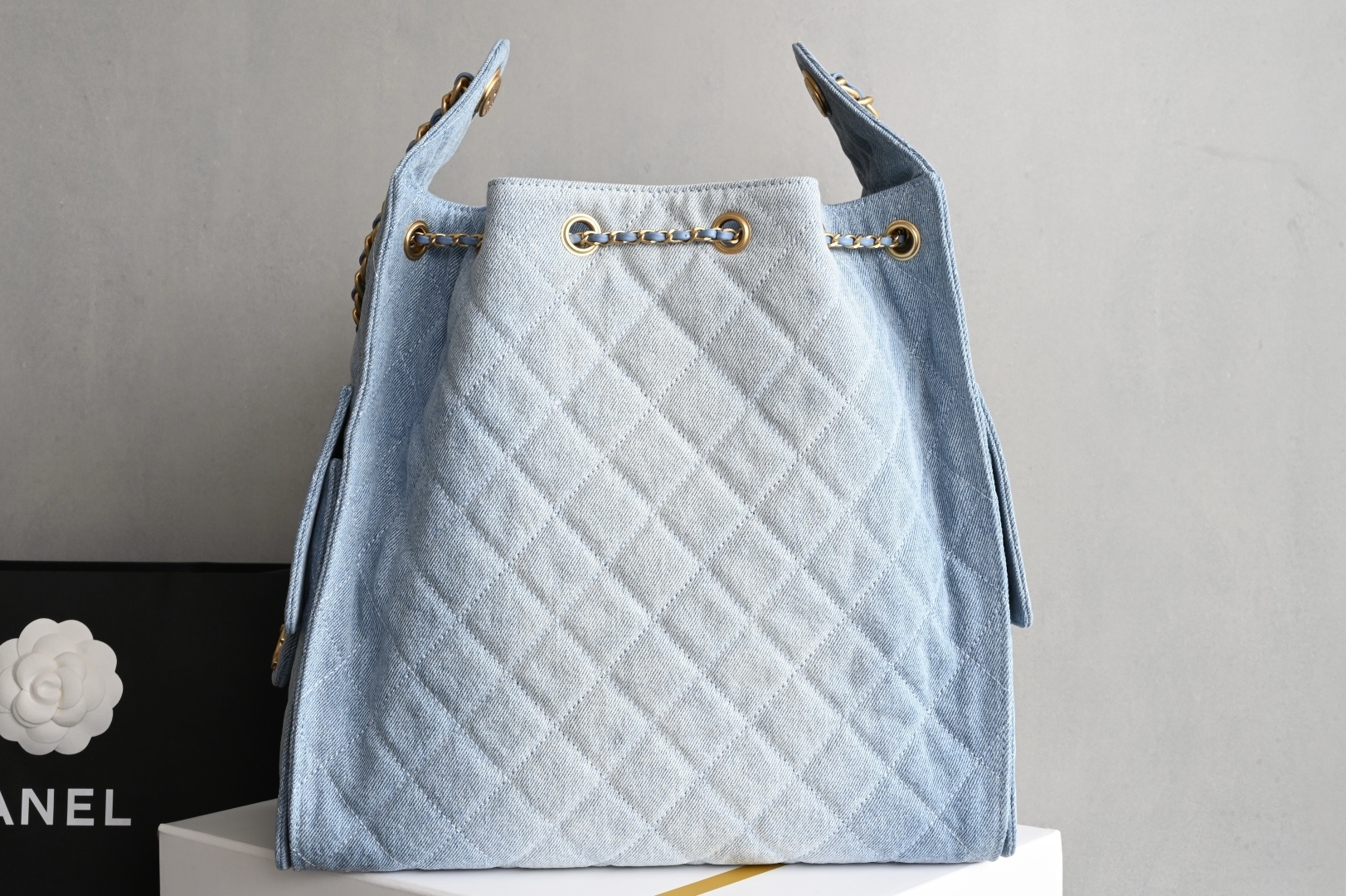 白金版▪️正品级 包装如图全新到货🆕𝗖𝗵𝗮𝗻𝗲𝟭 𝟮𝟱𝗕𝗮𝗴𝟐𝟓𝐒嬉皮𝗁𝗈𝖻𝗈 中号 蓝牛仔专柜售价𝟦𝟨