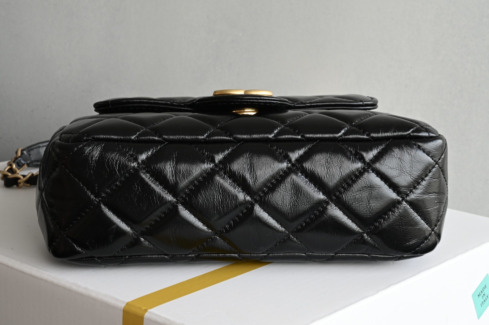 白金版▪️正品级 包装如图全新发售🆕𝒄𝒉𝒂𝒏𝒆𝒍 𝟐𝟓𝐬 全新版本天猫精灵 𝒉𝒐𝒃𝒐流浪包 小号黑色 专