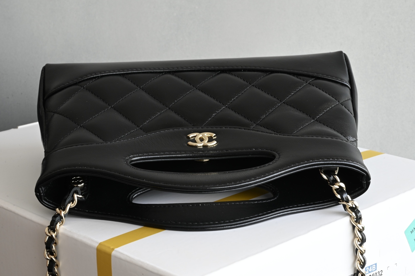 白金版▪️正品级 包装如图全新到货🆕𝗖𝗵𝗮𝗻𝗲𝟭 𝟮𝟓𝐏 羊皮系列𝟥𝟣𝖡𝖺𝗀 𝖭𝖺𝗇𝗈 黑色专柜售价𝟤𝟨