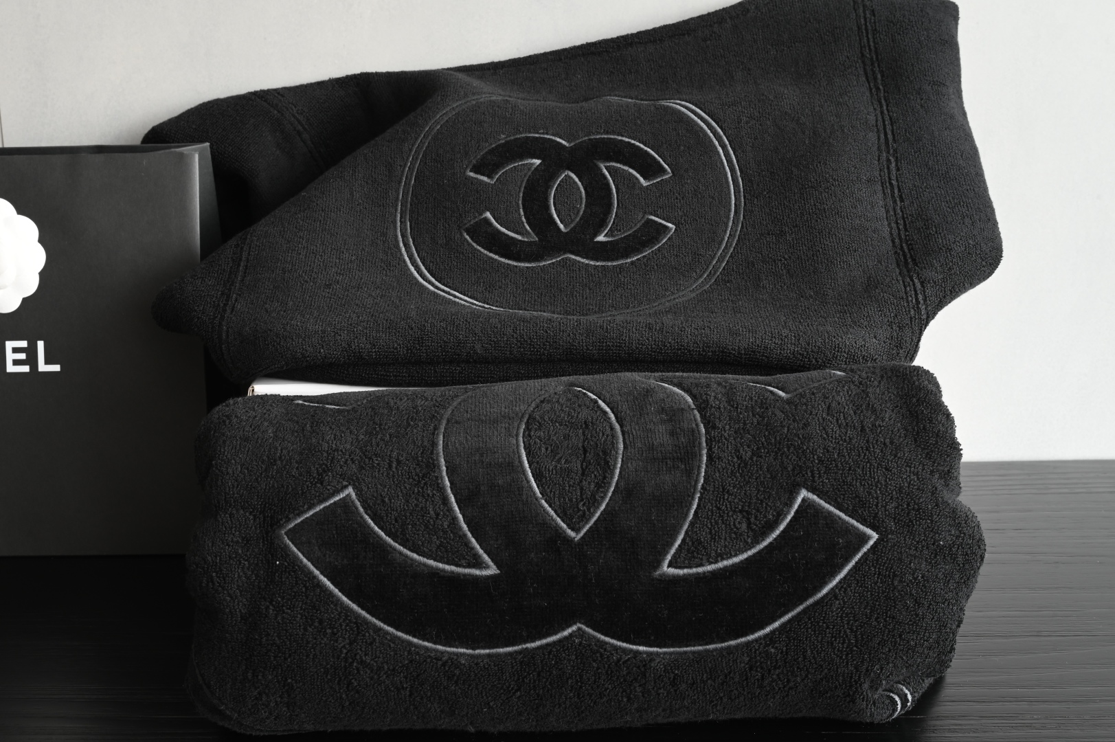 白金版▪️正品级 包装如图𝐂𝐡𝐚𝐧𝐞𝐥 𝟐𝟓𝐌 𝐂𝐨𝐜𝐨 𝐁𝐞𝐚𝐜𝐡 沙滩包专柜售价𝟤𝟢𝟢𝟢𝟢➕𝗋𝗆𝖻购