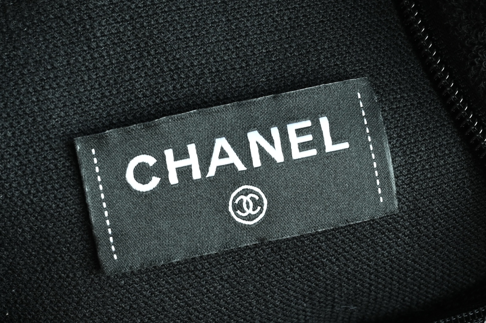 白金版▪️正品级 包装如图𝐂𝐡𝐚𝐧𝐞𝐥 𝟐𝟓𝐌 𝐂𝐨𝐜𝐨 𝐁𝐞𝐚𝐜𝐡 沙滩包专柜售价𝟤𝟢𝟢𝟢𝟢➕𝗋𝗆𝖻购