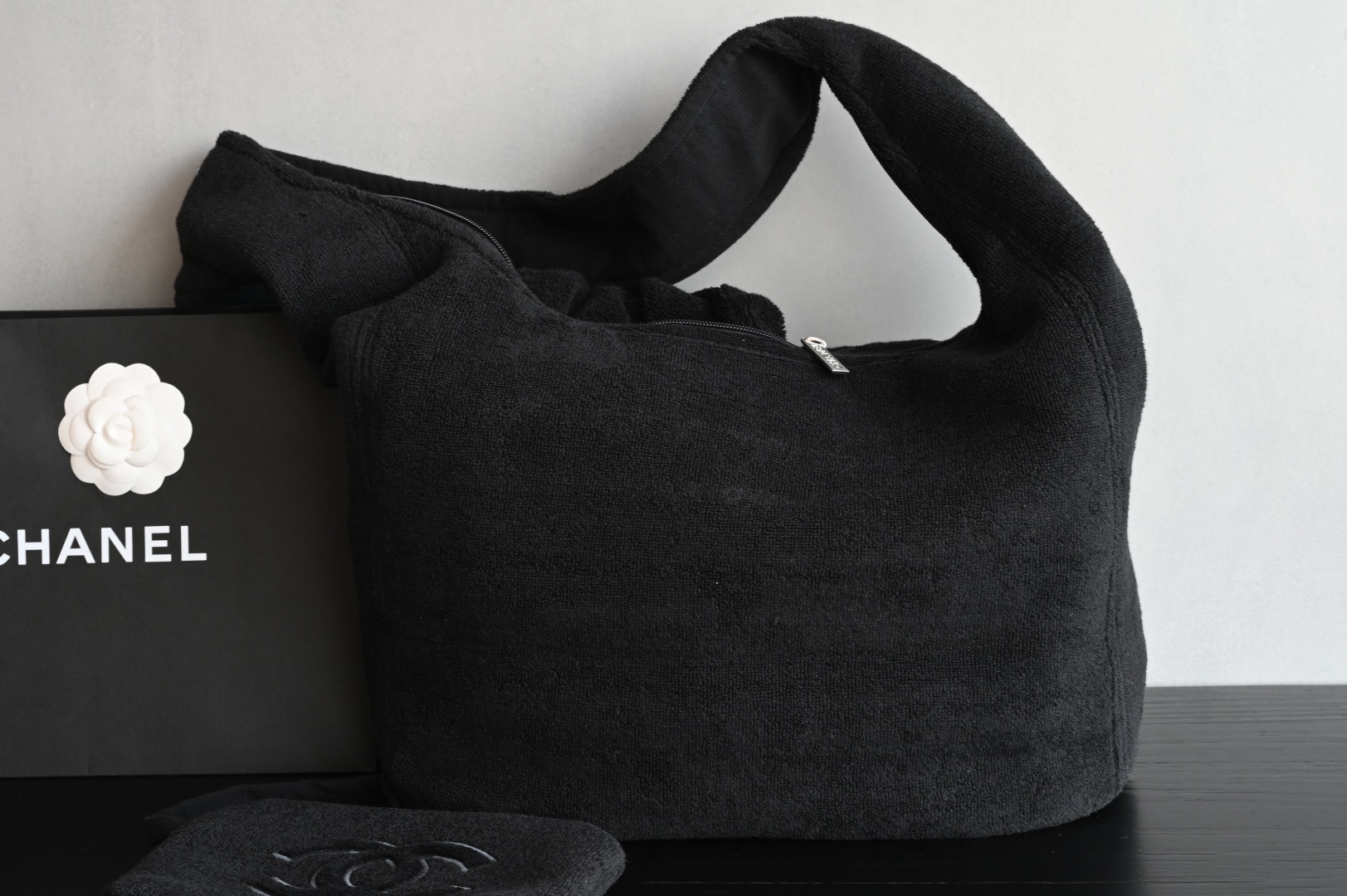 白金版▪️正品级 包装如图𝐂𝐡𝐚𝐧𝐞𝐥 𝟐𝟓𝐌 𝐂𝐨𝐜𝐨 𝐁𝐞𝐚𝐜𝐡 沙滩包专柜售价𝟤𝟢𝟢𝟢𝟢➕𝗋𝗆𝖻购