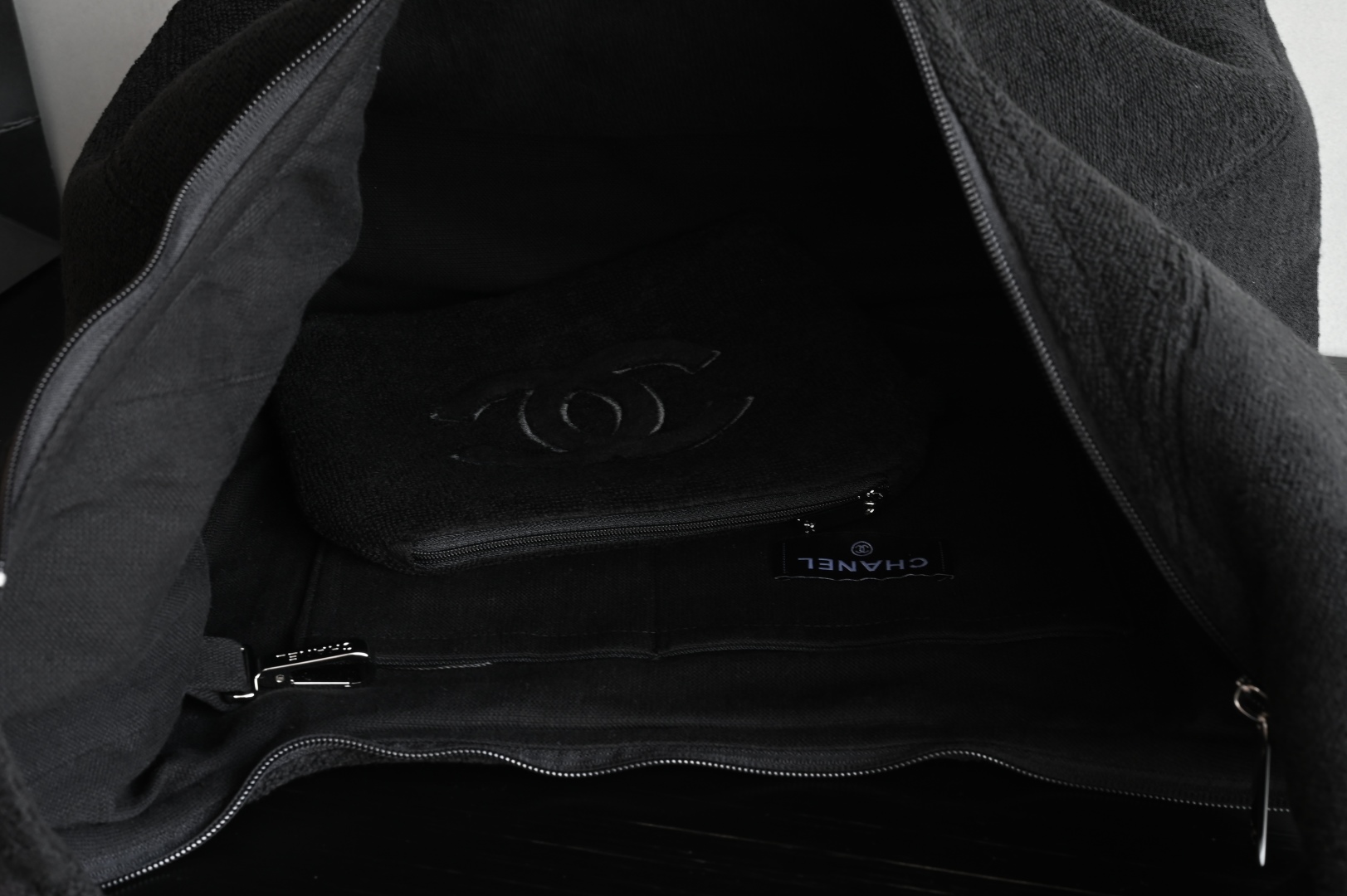 白金版▪️正品级 包装如图𝐂𝐡𝐚𝐧𝐞𝐥 𝟐𝟓𝐌 𝐂𝐨𝐜𝐨 𝐁𝐞𝐚𝐜𝐡 沙滩包专柜售价𝟤𝟢𝟢𝟢𝟢➕𝗋𝗆𝖻购