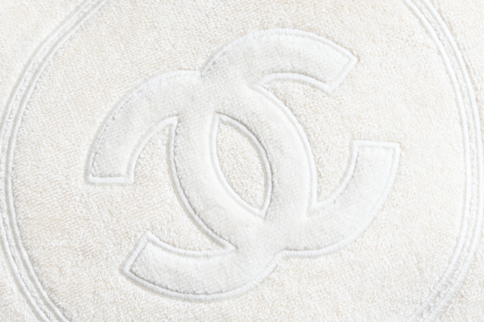 白金版▪️正品级 包装如图𝐂𝐡𝐚𝐧𝐞𝐥 𝟐𝟓𝐌 𝐂𝐨𝐜𝐨 𝐁𝐞𝐚𝐜𝐡 沙滩包专柜售价𝟤𝟢𝟢𝟢𝟢➕𝗋𝗆𝖻购