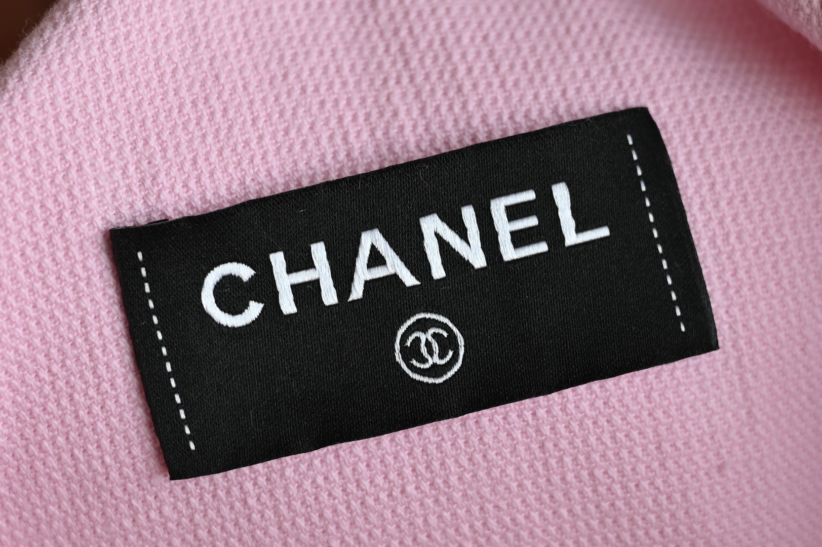 白金版▪️正品级 包装如图𝐂𝐡𝐚𝐧𝐞𝐥 𝟐𝟓𝐌 𝐂𝐨𝐜𝐨 𝐁𝐞𝐚𝐜𝐡 沙滩包专柜售价𝟤𝟢𝟢𝟢𝟢➕𝗋𝗆𝖻购