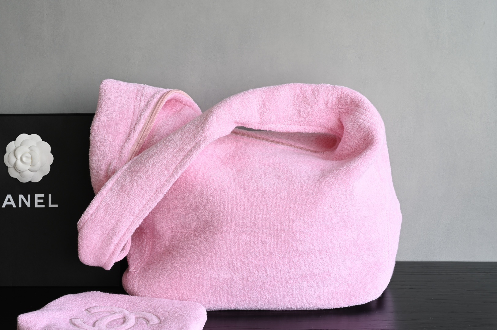 白金版▪️正品级 包装如图𝐂𝐡𝐚𝐧𝐞𝐥 𝟐𝟓𝐌 𝐂𝐨𝐜𝐨 𝐁𝐞𝐚𝐜𝐡 沙滩包专柜售价𝟤𝟢𝟢𝟢𝟢➕𝗋𝗆𝖻购