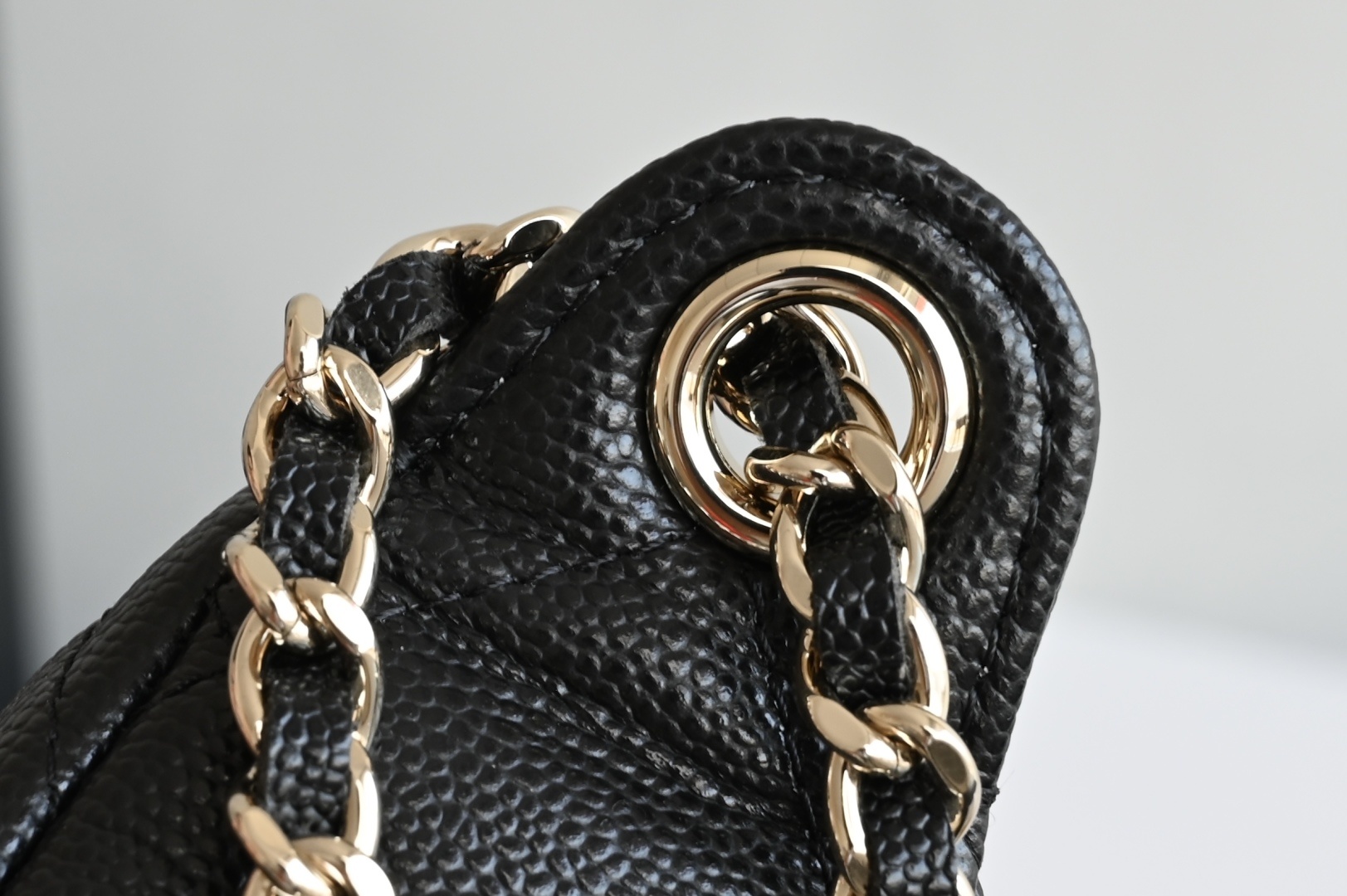 白金版▪️正品级 包装如图全新到货🆒𝟮𝟱𝐀麻将包专柜售价𝟤𝟨𝟧𝟢𝟢𝗋𝗆𝖻购入开发~麻将包的风味简约大气,