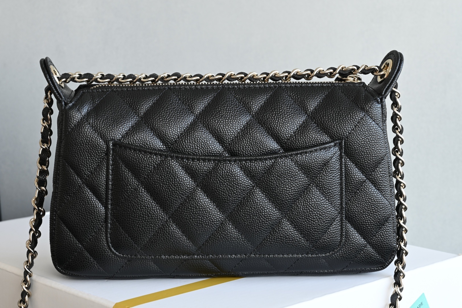 白金版▪️正品级 包装如图全新到货🆒𝟮𝟱𝐀麻将包专柜售价𝟤𝟨𝟧𝟢𝟢𝗋𝗆𝖻购入开发~麻将包的风味简约大气,