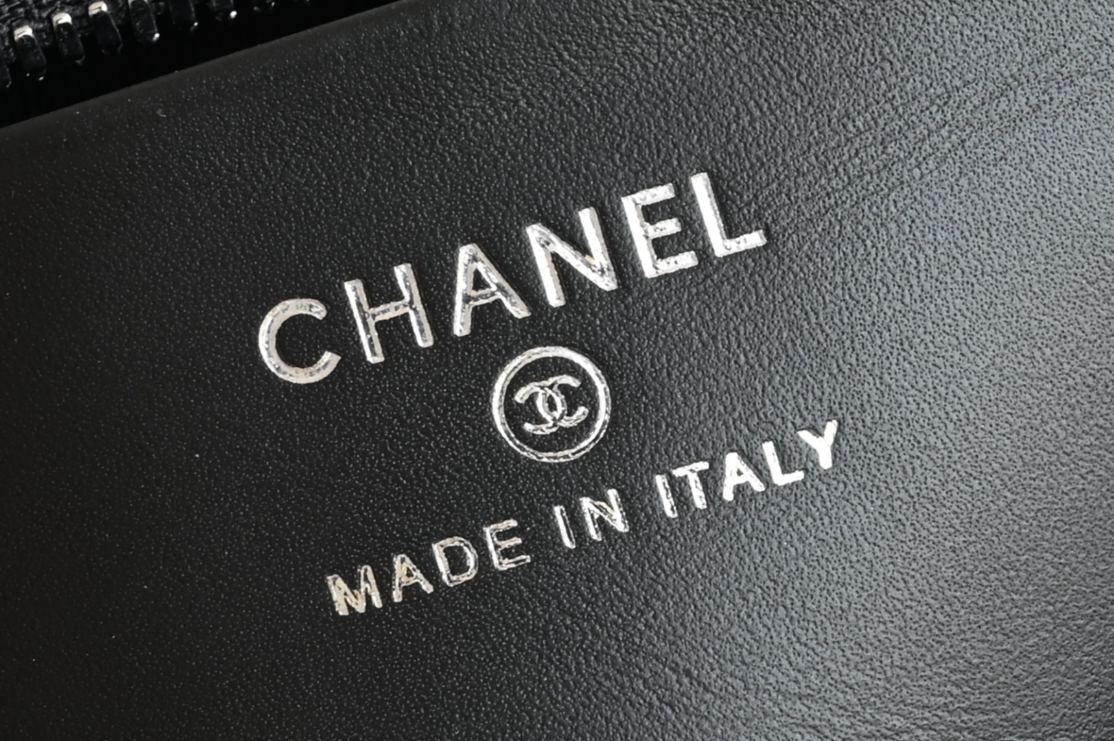 白金版▪️正品级 包装如图全新到货🆒𝟮𝟱𝐁 星星麻将包✨专柜售价𝟤𝟪𝟧𝟢𝟢𝗋𝗆𝖻购入开发~麻将包的风味简