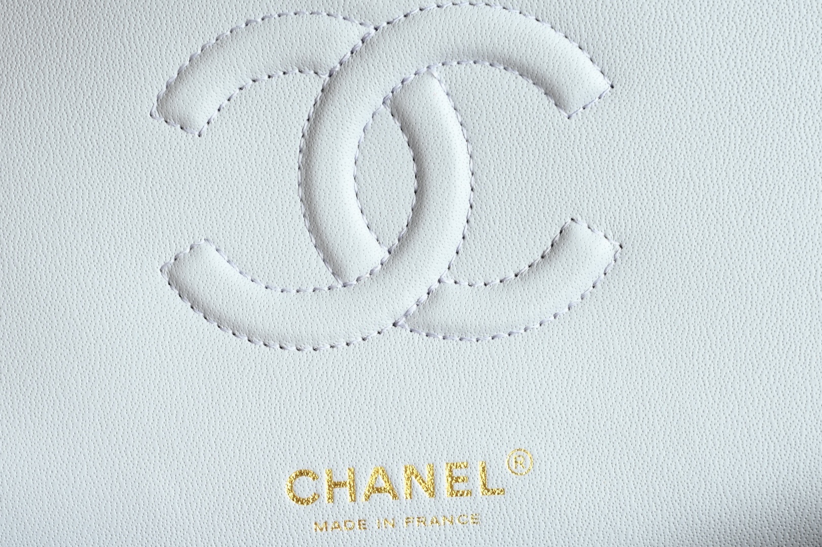 白金版▪️正品级 包装如图𝐂𝐡𝐚𝐧𝐞𝐥 𝐂𝐅 升级版 浅紫色全名Classic Fla0 尺寸: 15.