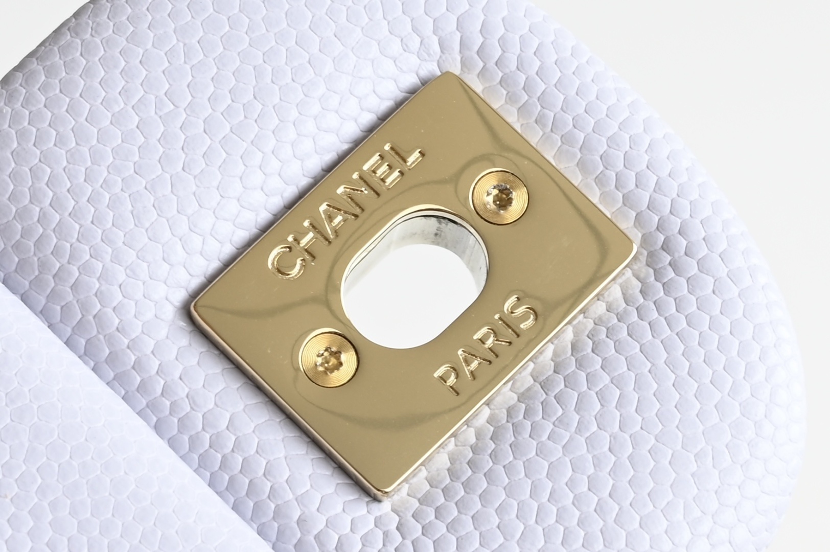 白金版▪️正品级 包装如图𝐂𝐡𝐚𝐧𝐞𝐥 𝐂𝐅 升级版 浅紫色全名Classic Fla0 尺寸: 15.