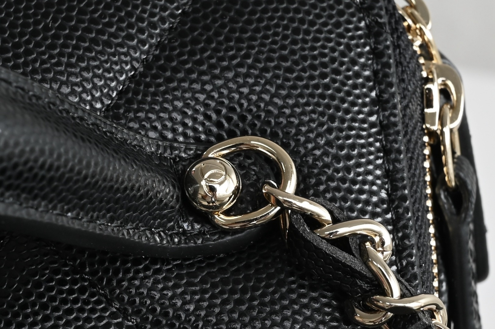 白金版▪️正品级 包装如图全新到货🆕𝗖𝗵𝗮𝗻𝗲𝟭 𝟮𝟱𝗸系列大菱格化妆包♥黑色专柜售价𝟤𝟪𝟪𝟢𝟢𝗋𝗆𝖻购