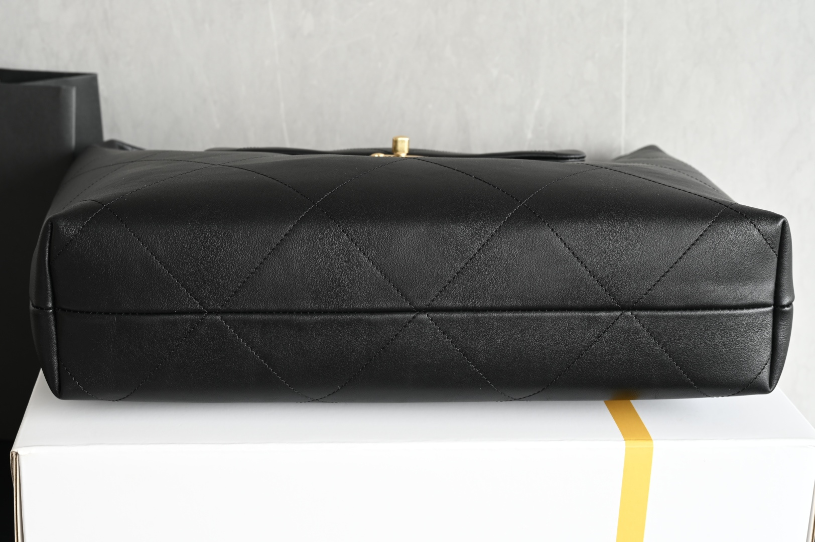 ❗️❗️❗️双十一活动顺丰包邮送丝巾 白金版▪️正品级 包装如图全新到货❕𝗖𝗵𝗮𝗻𝗲𝟭 𝟮𝟱𝙠大金链𝗵𝗼