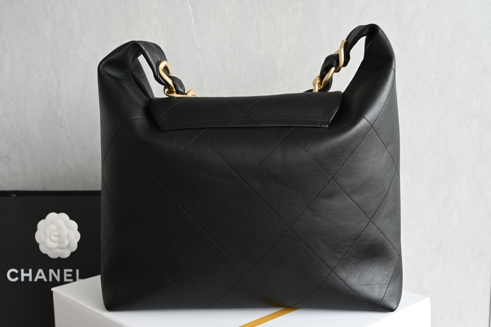 ❗️❗️❗️双十一活动顺丰包邮送丝巾 白金版▪️正品级 包装如图全新到货❕𝗖𝗵𝗮𝗻𝗲𝟭 𝟮𝟱𝙠大金链𝗵𝗼