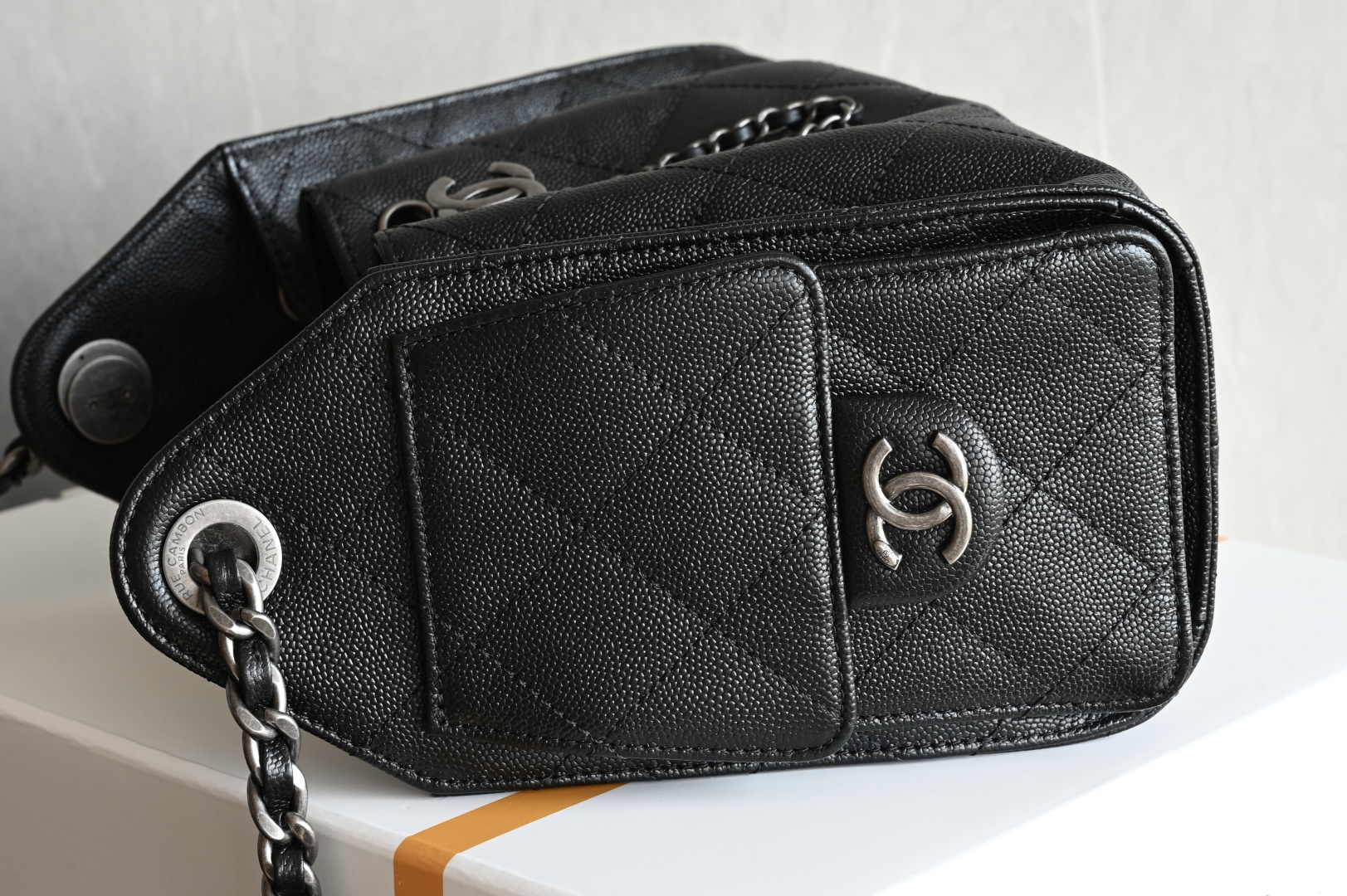 白金版▪️正品级 包装如图全新到货🆕𝗖𝗵𝗮𝗻𝗲𝟭 𝟮𝟱𝗕𝗮𝗴 𝗺𝗶𝗻𝗶𝟮𝟲𝗰 嬉皮𝗁𝗈𝖻𝗈 𝗆𝗂𝗇𝗂 黑