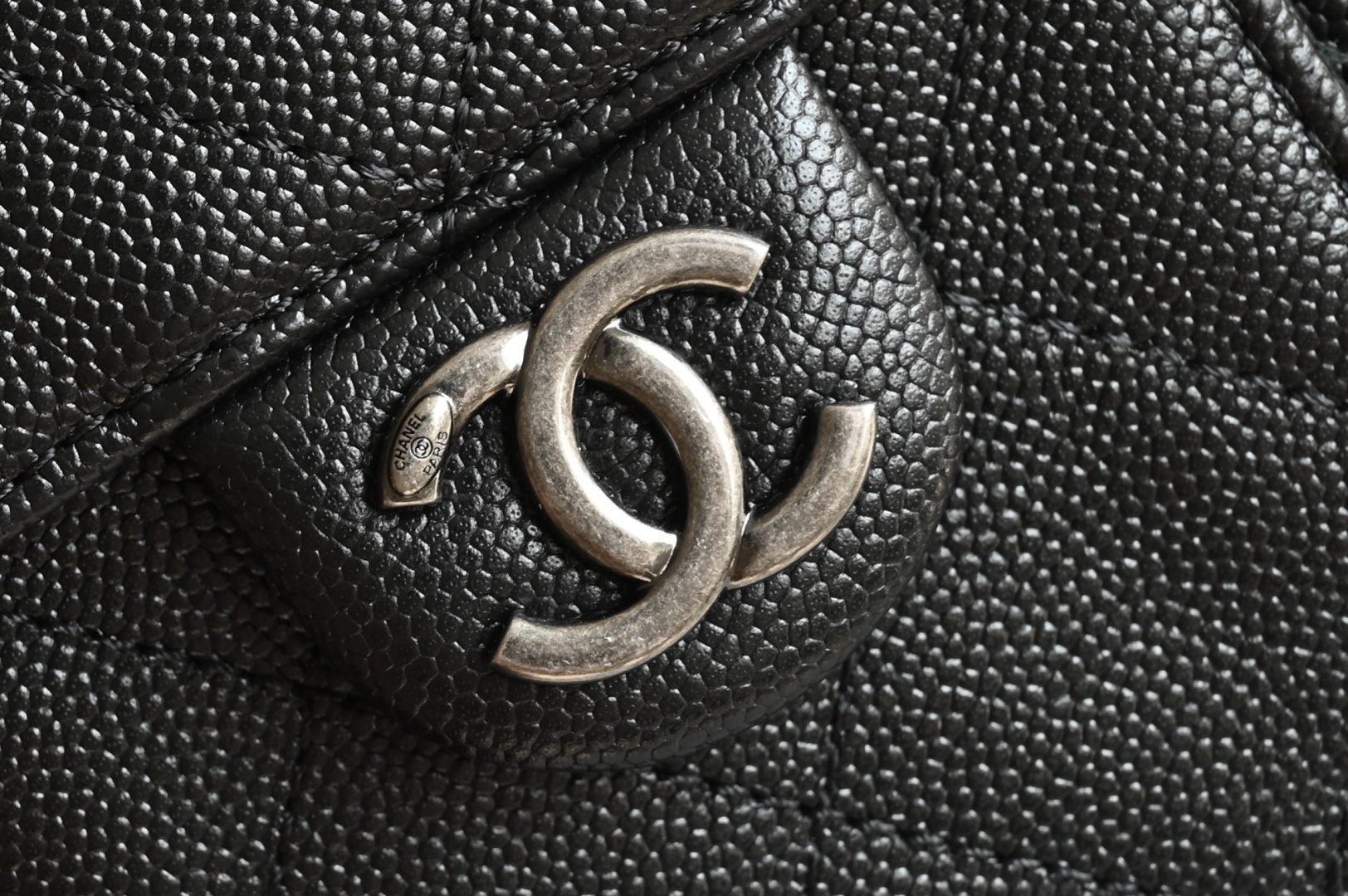 白金版▪️正品级 包装如图全新到货🆕𝗖𝗵𝗮𝗻𝗲𝟭 𝟮𝟱𝗕𝗮𝗴 𝗺𝗶𝗻𝗶𝟮𝟲𝗰 嬉皮𝗁𝗈𝖻𝗈 𝗆𝗂𝗇𝗂 黑