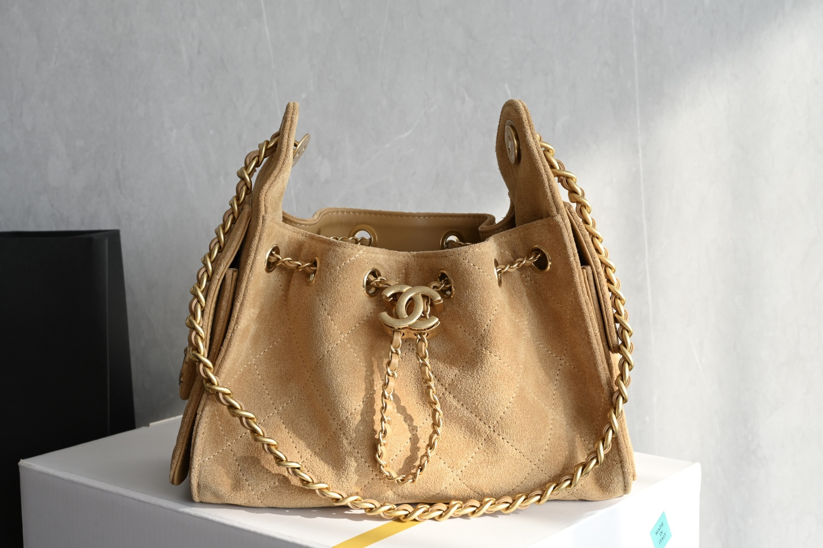 白金版▪️正品级 包装如图全新到货🆕𝗖𝗵𝗮𝗻𝗲𝟭 𝟮𝟱𝗕𝗮𝗴 𝗺𝗶𝗻𝗶𝟮𝟲𝗰 麂皮嬉皮𝗁𝗈𝖻𝗈 𝗆𝗂𝗇𝗂