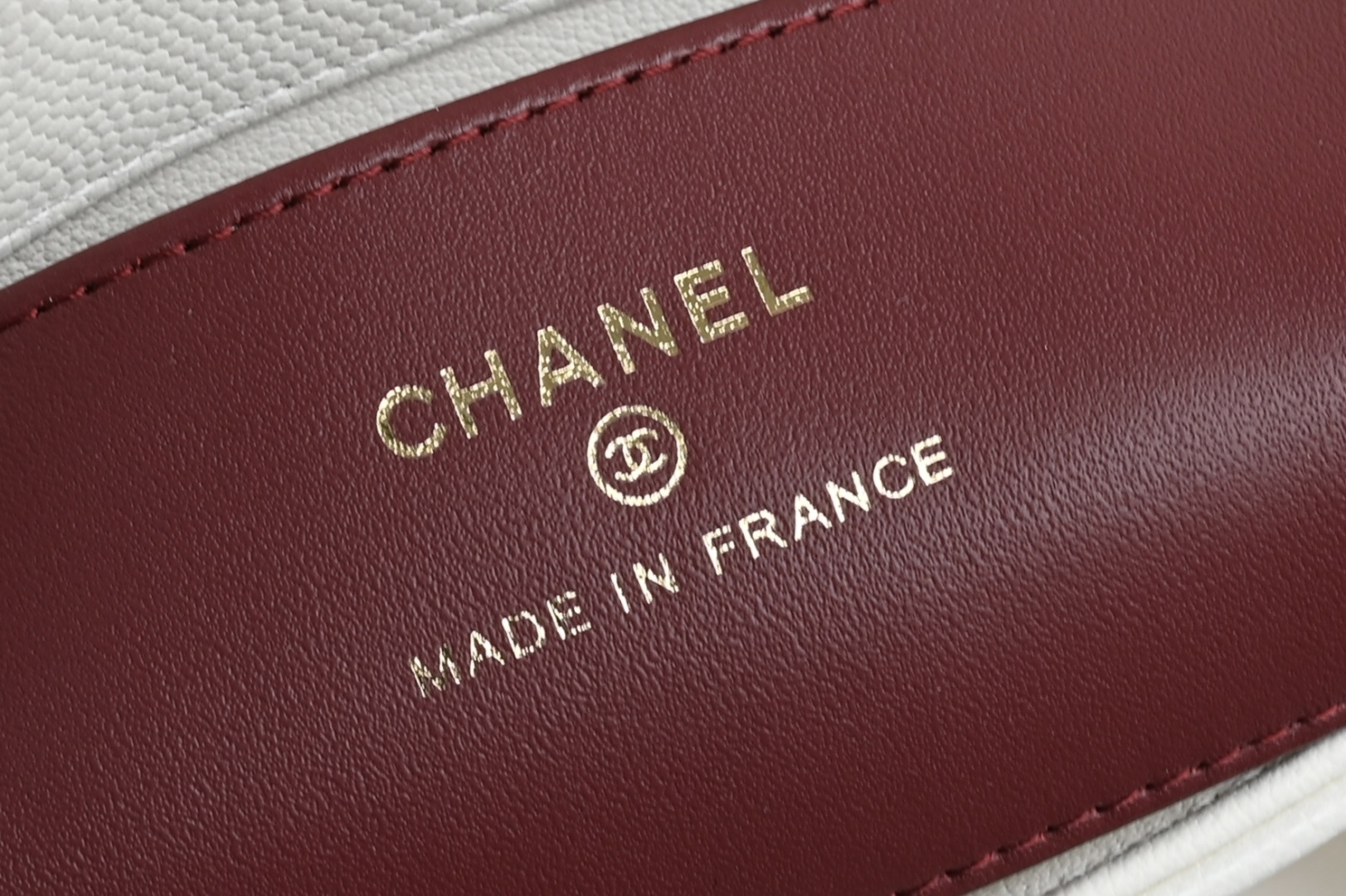 白金版▪️正品级 包装如图全新到货🆕𝗖𝗛𝗔𝗡𝗘* 𝟮𝟲𝗣 系列𝟮𝟲𝗣 𝙋𝙧𝙚𝙥𝙥𝙮 𝙘𝙤𝙘𝙤 腋下包 白