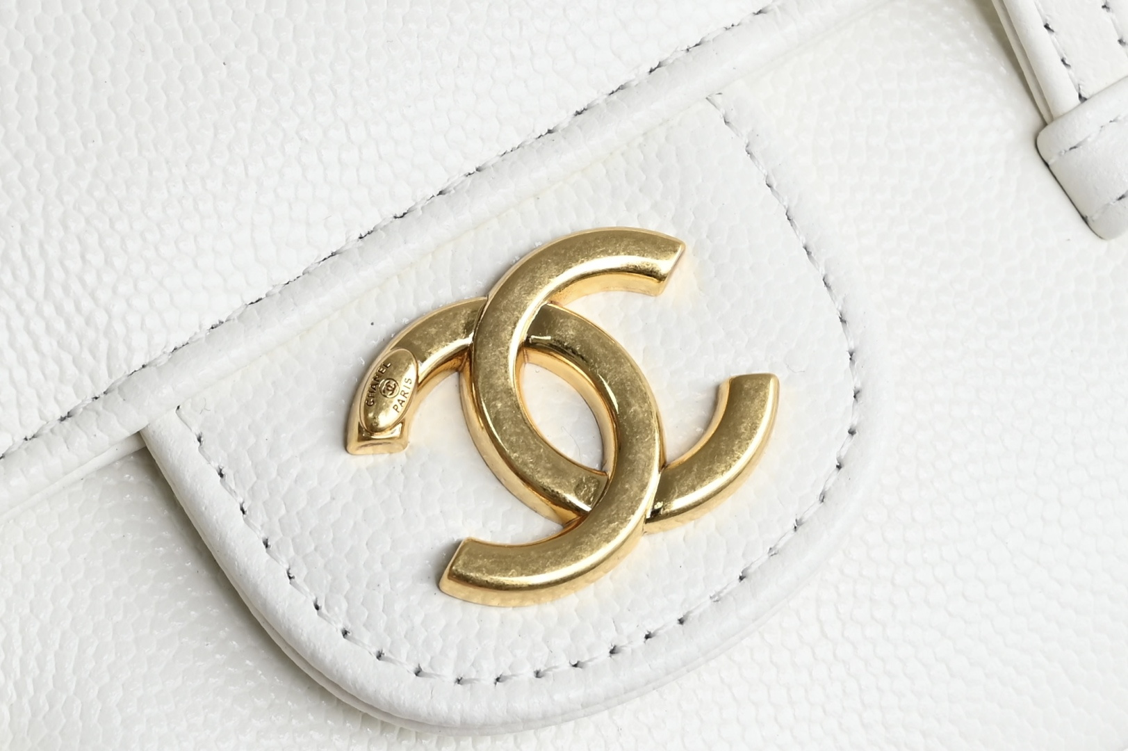 白金版▪️正品级 包装如图全新到货🆕𝗖𝗛𝗔𝗡𝗘* 𝟮𝟲𝗣 系列𝟮𝟲𝗣 𝙋𝙧𝙚𝙥𝙥𝙮 𝙘𝙤𝙘𝙤 腋下包 白