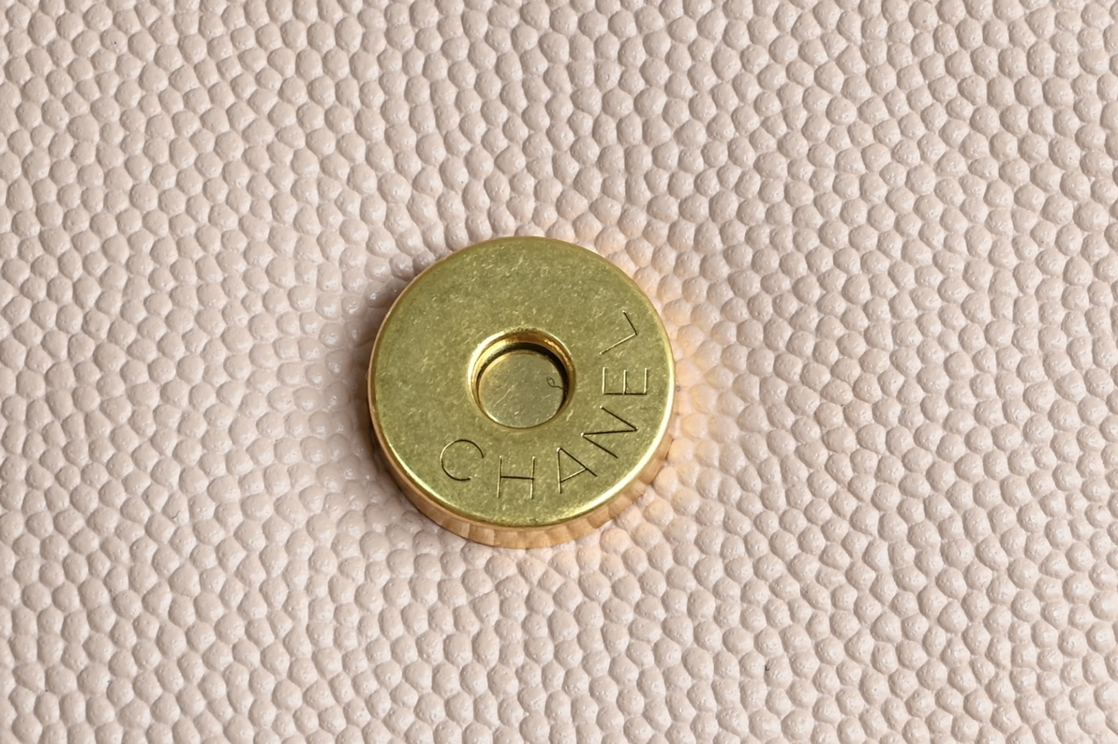 白金版▪️正品级 包装如图全新到货🆕𝗖𝗛𝗔𝗡𝗘* 𝟮𝟲𝗣系列𝟮𝟲𝗣 𝙋𝙧𝙚𝙥𝙥𝙮 𝙘𝙤𝙘𝙤 腋下包 粉色