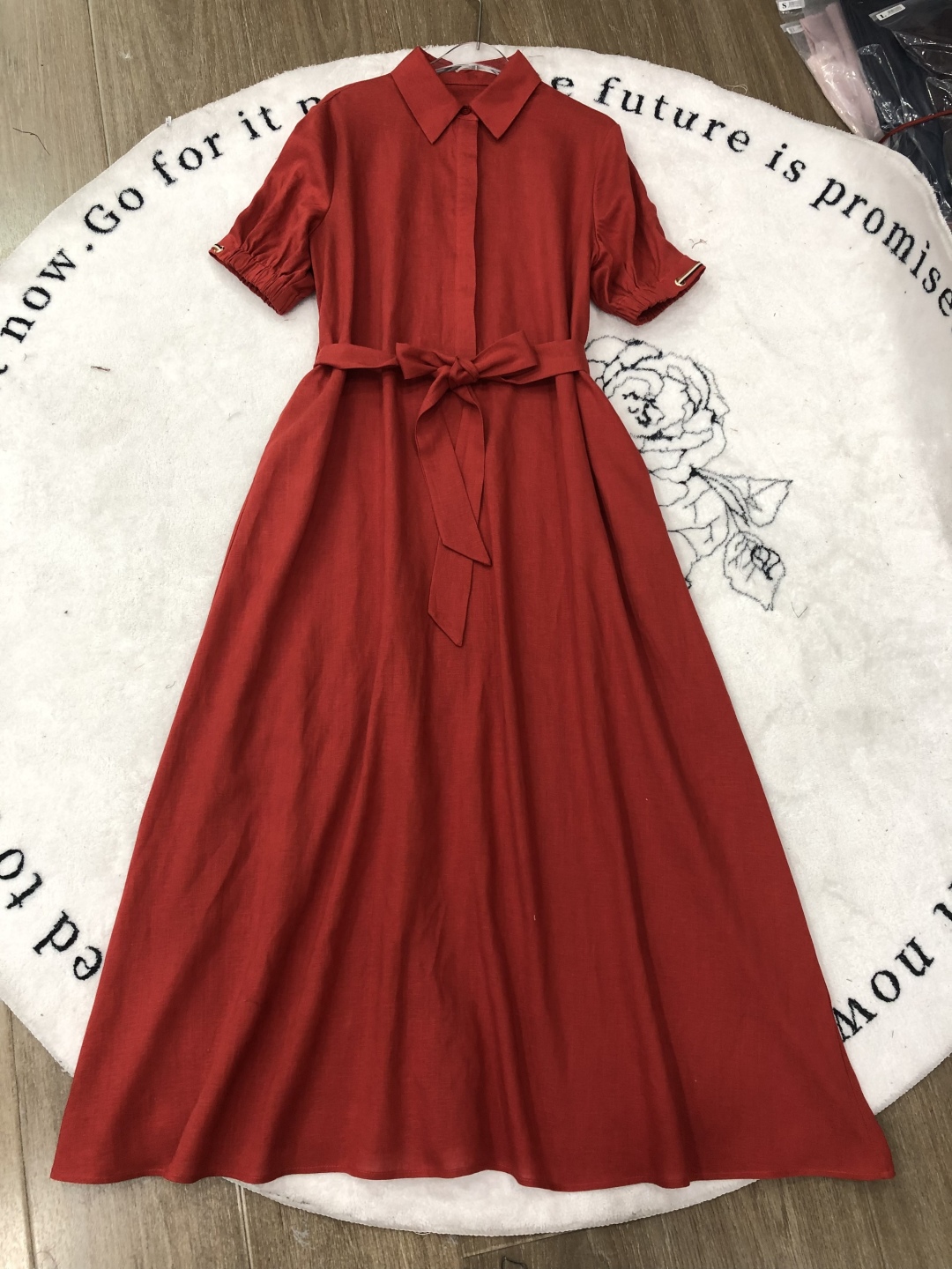High-Quality Women’s Clothes and Vacation Deals at P636 with Max Mara’s War Coats - 图片 8